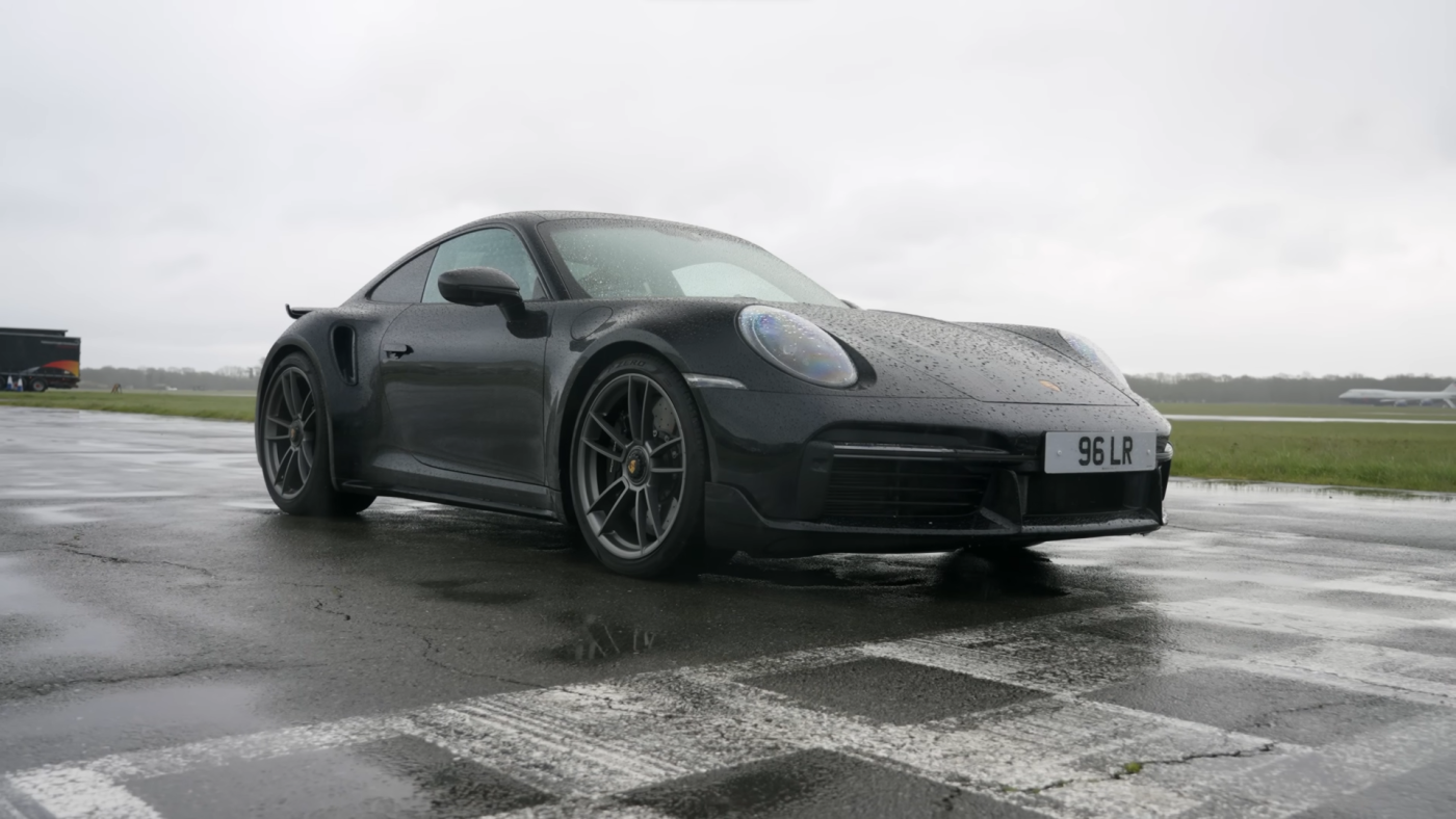 VIDEO: Modified 900HP Porsche 911 Turbo S Pushed to the Limits