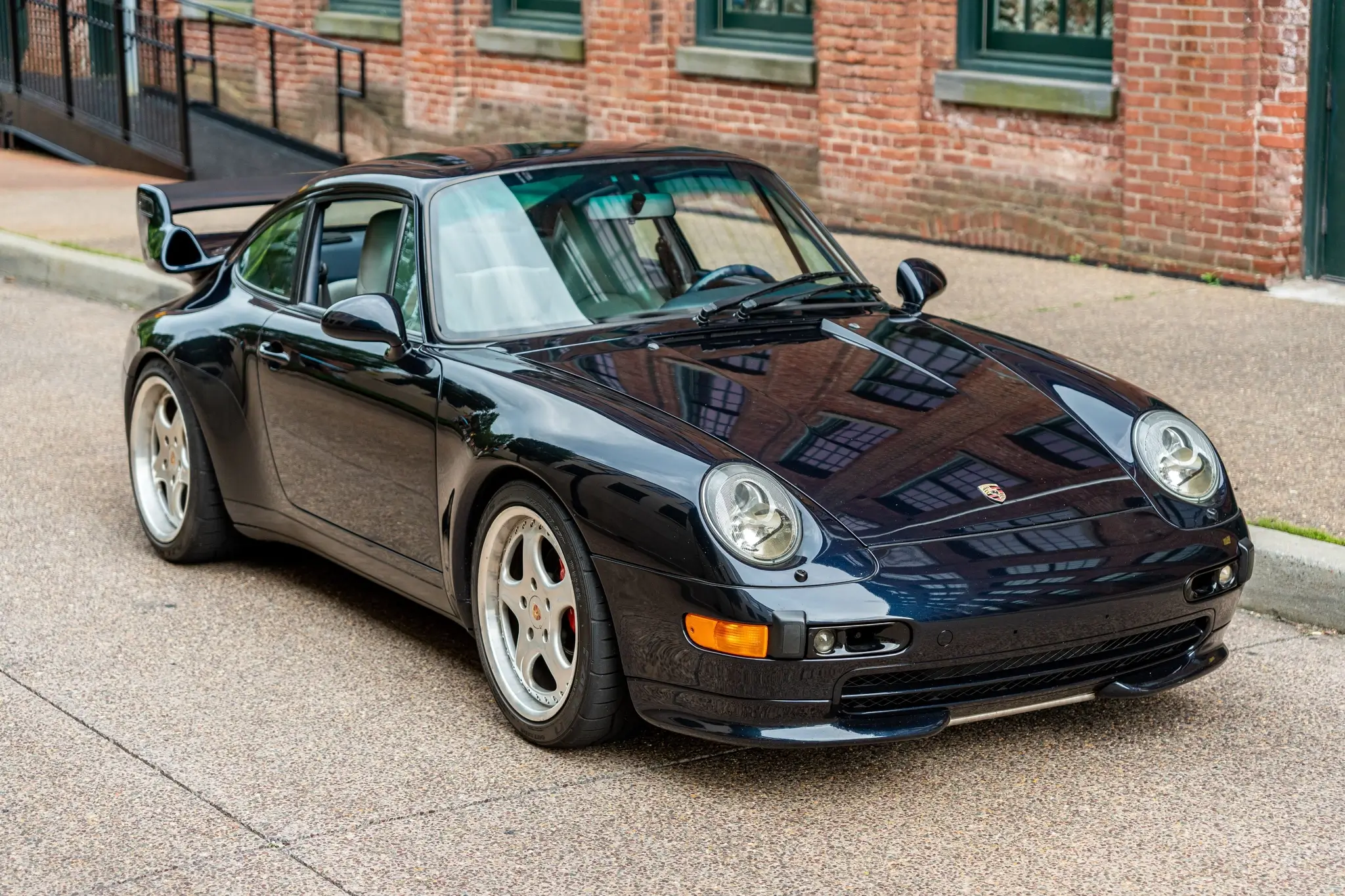 Load larger image of Modified 1995 Porsche 911 Carrera Coupe - Stuttcars Classified