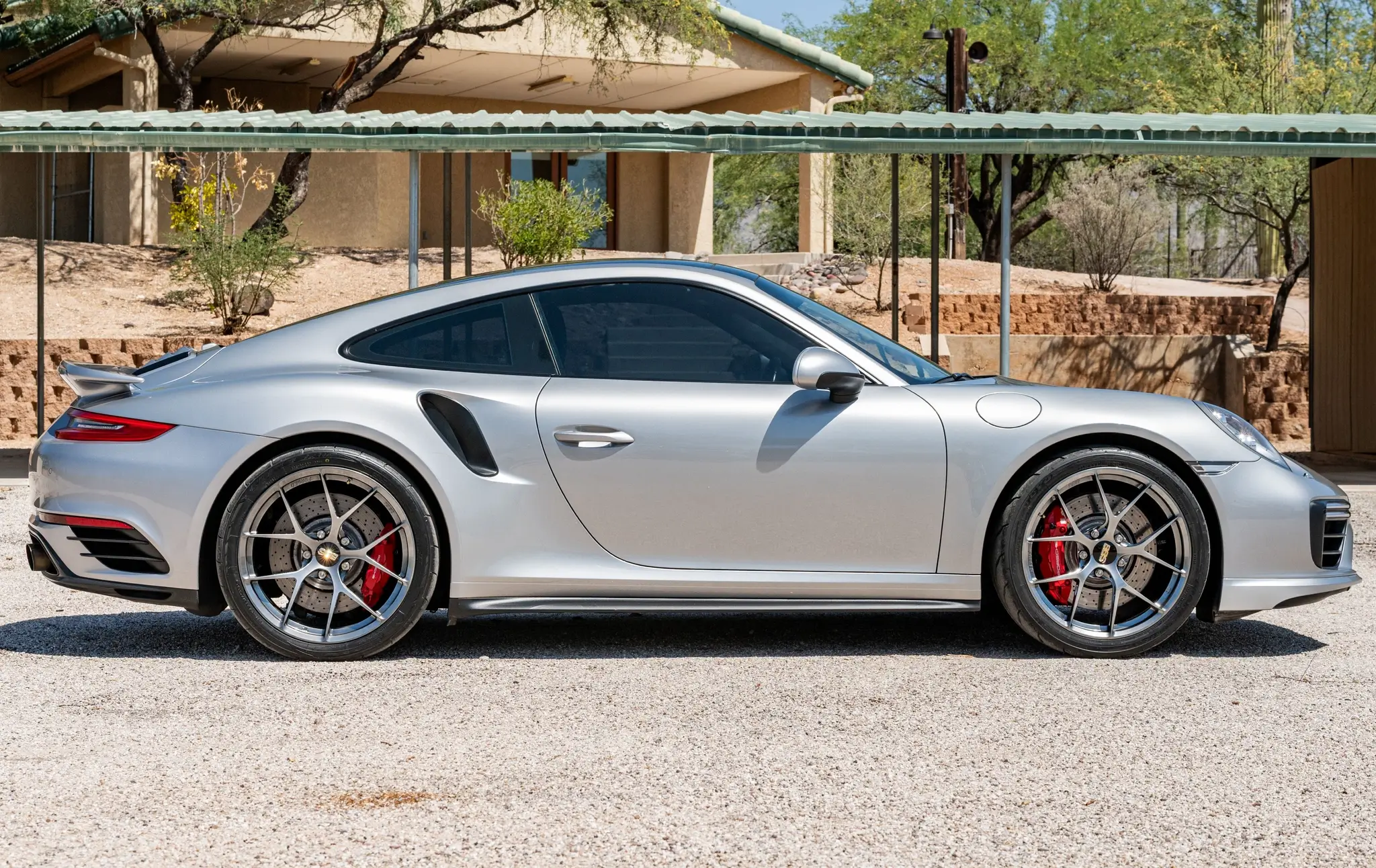 Load larger image of 2017 Porsche 991.2 Turbo Coupe 4.0L Modified - Stuttcars Classified