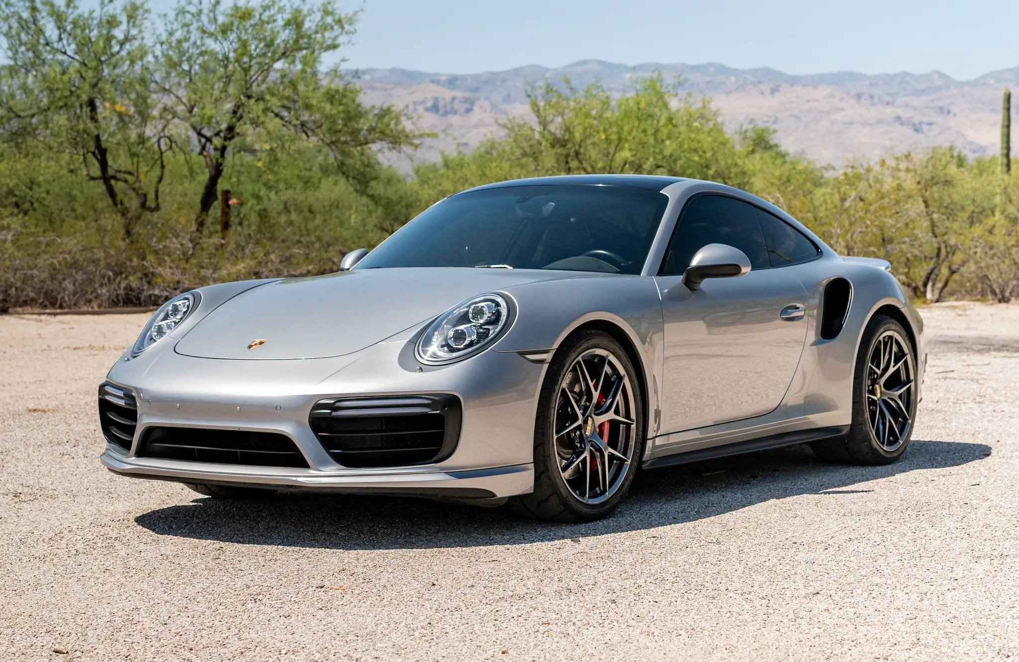 Load larger image of 2017 Porsche 991.2 Turbo Coupe 4.0L Modified - Stuttcars Classified