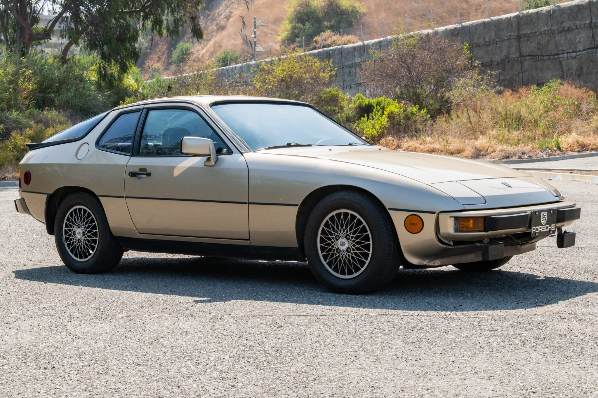 Load larger image of 1981 Porsche 924 Weissach Commemorative Edition - Stuttcars Classified