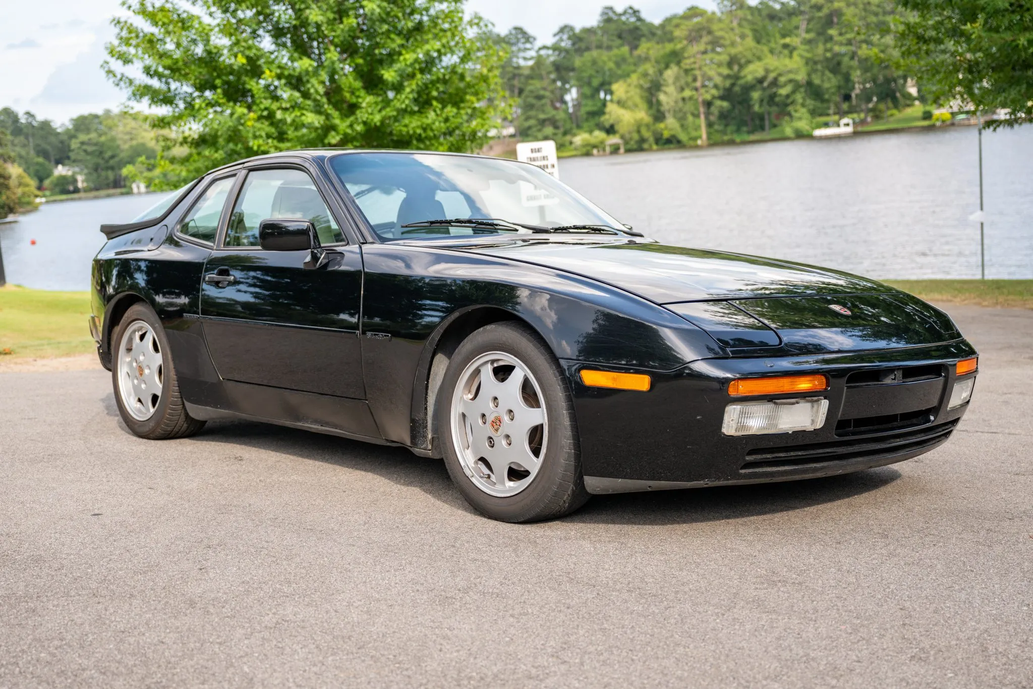 Load larger image of 1989 Porsche 944 S2 - Stuttcars Classified