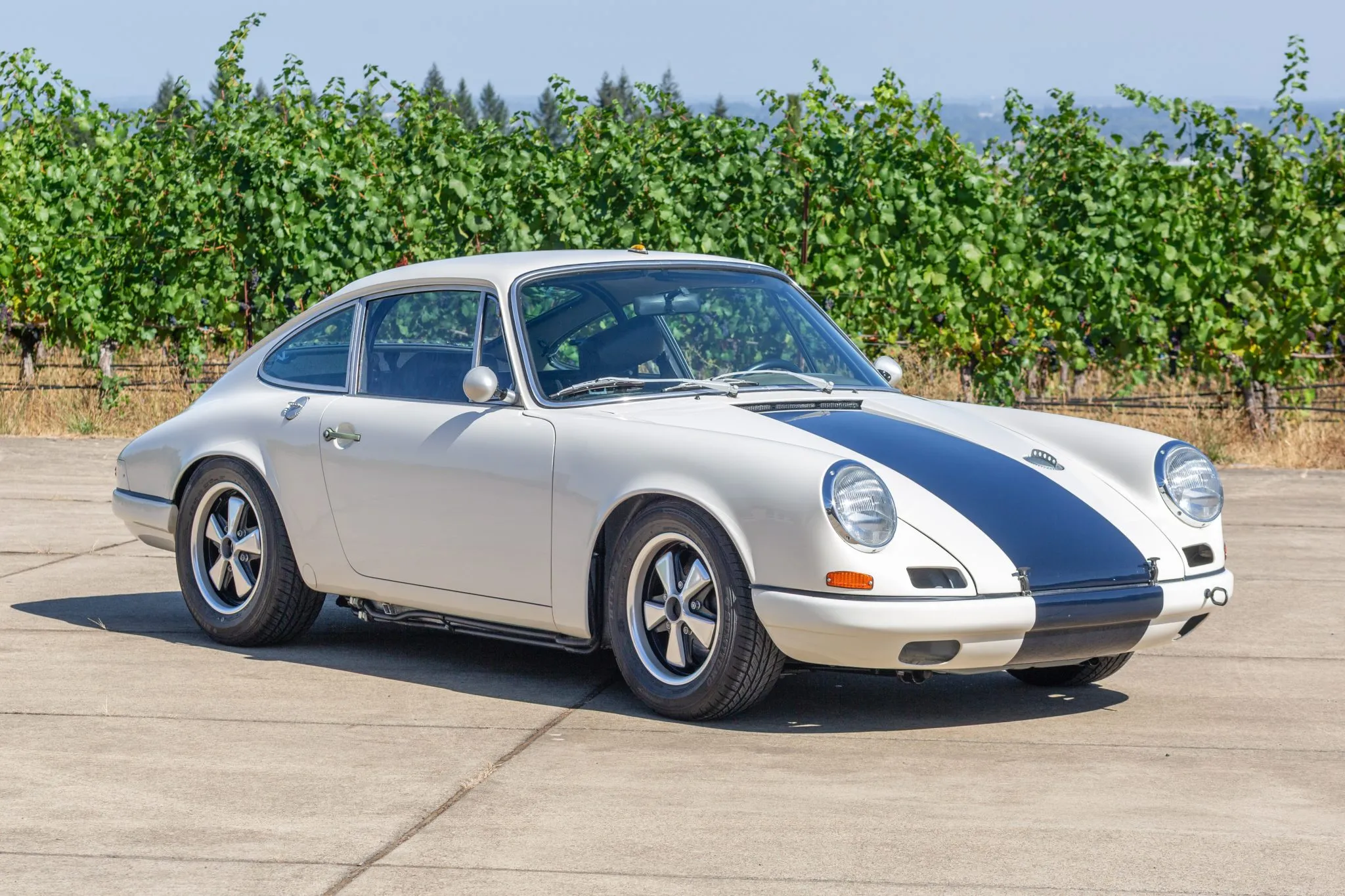 Load larger image of Twin-Plug 2.8L-Powered 1967 Porsche 911S Coupe Emory Outlaw - Stuttcars Classified