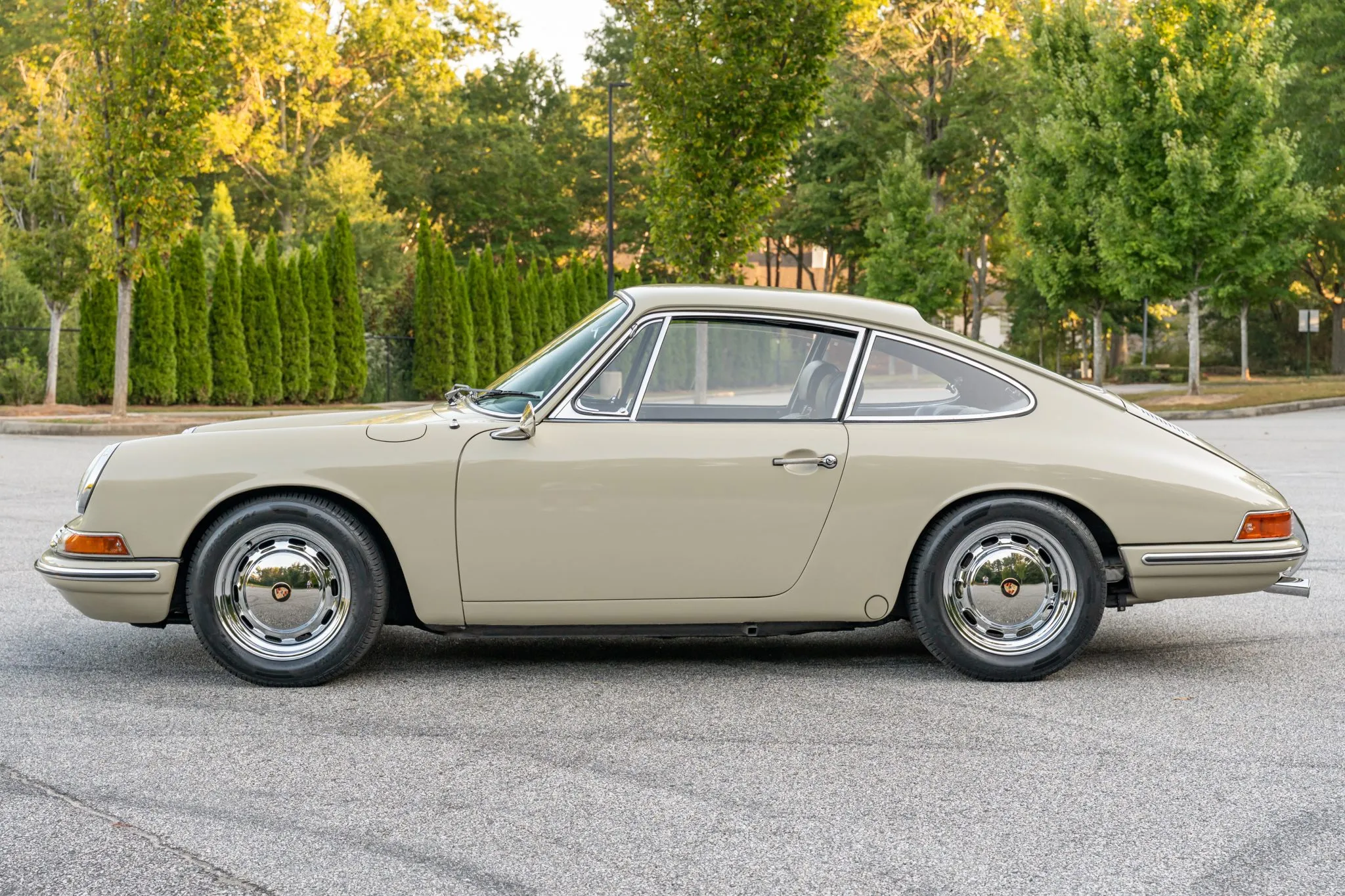 Load larger image of 1967 Porsche 912 Coupe - Stuttcars Classified