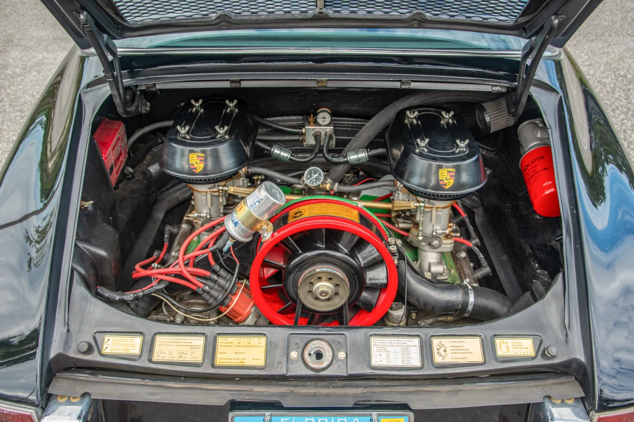 Load larger image of 3.2L-Powered 1972 Porsche 911T Targa - Stuttcars Classified