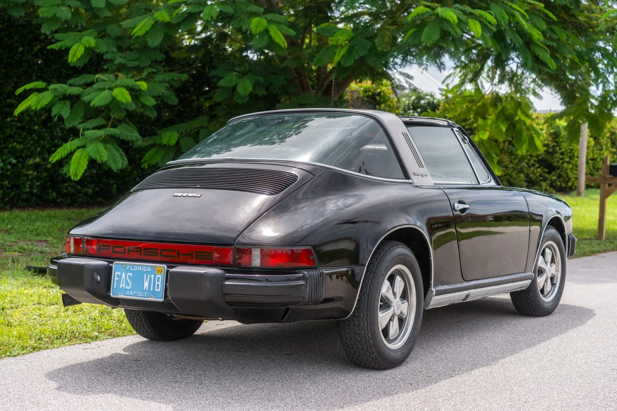 Load larger image of 1976 Porsche 911S Targa - Stuttcars Classified