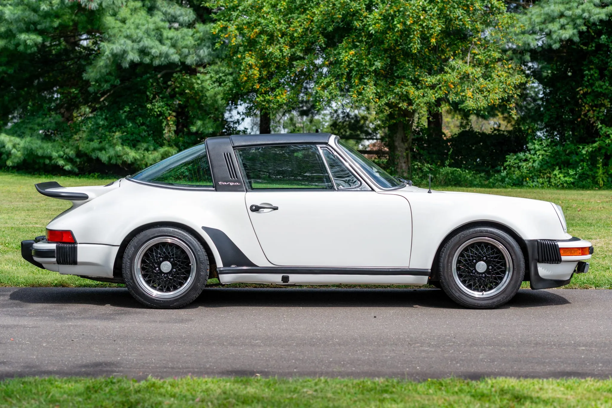 Load larger image of 1977 Porsche 911S Targa - Stuttcars Classified