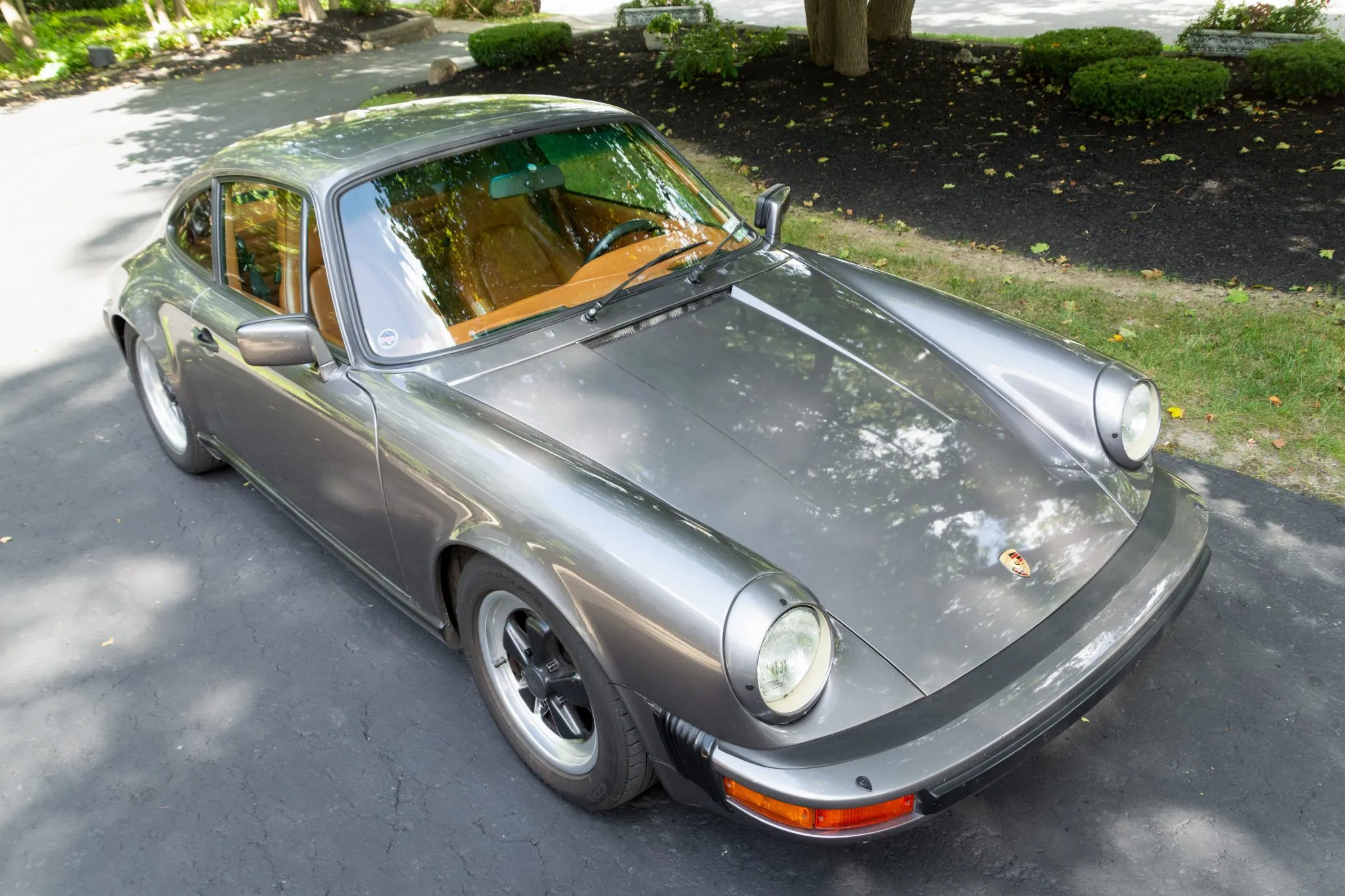 Load larger image of 1985 Porsche 911 Carrera Coupe - Stuttcars Classified