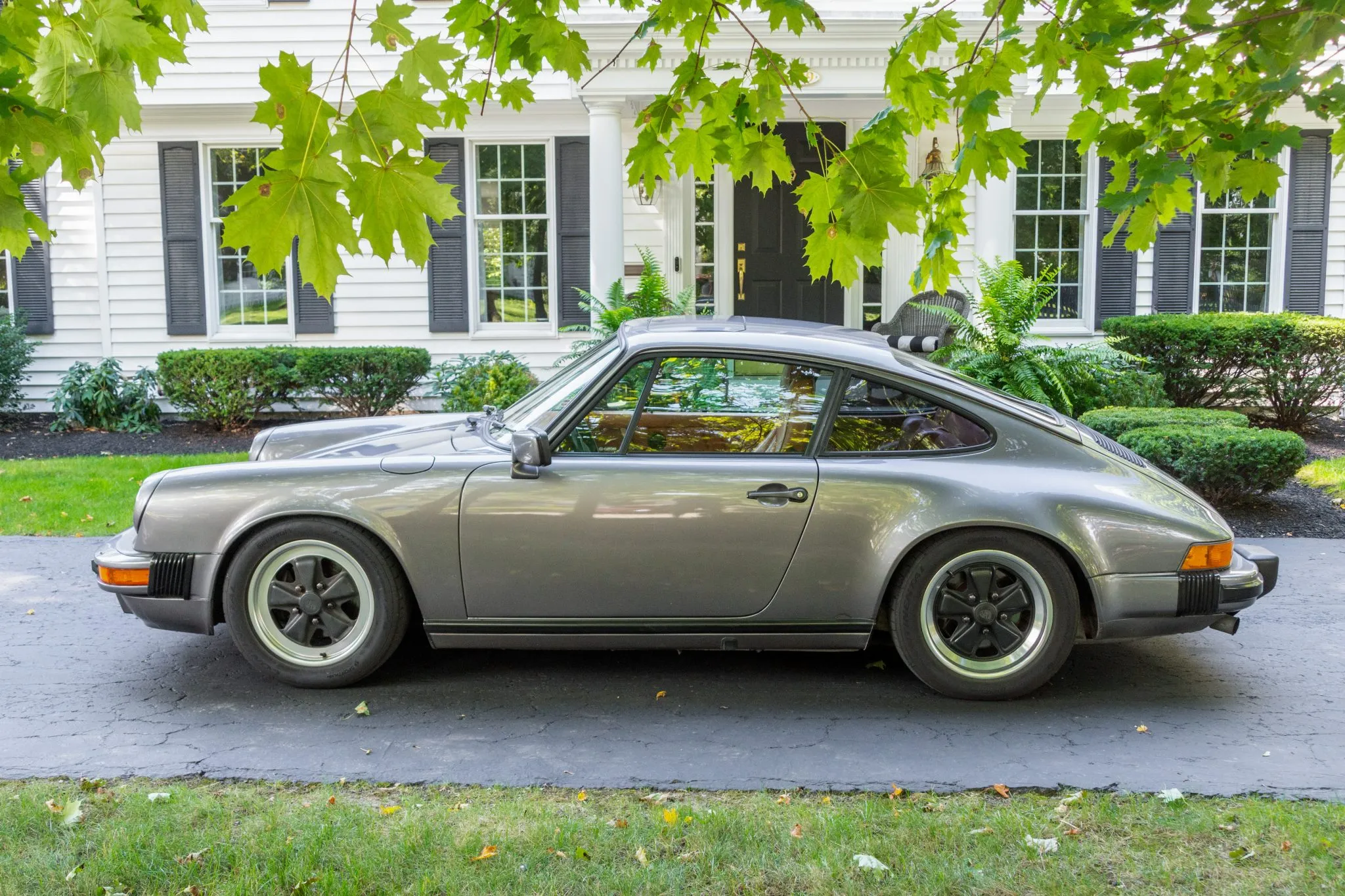 Load larger image of 1985 Porsche 911 Carrera Coupe - Stuttcars Classified