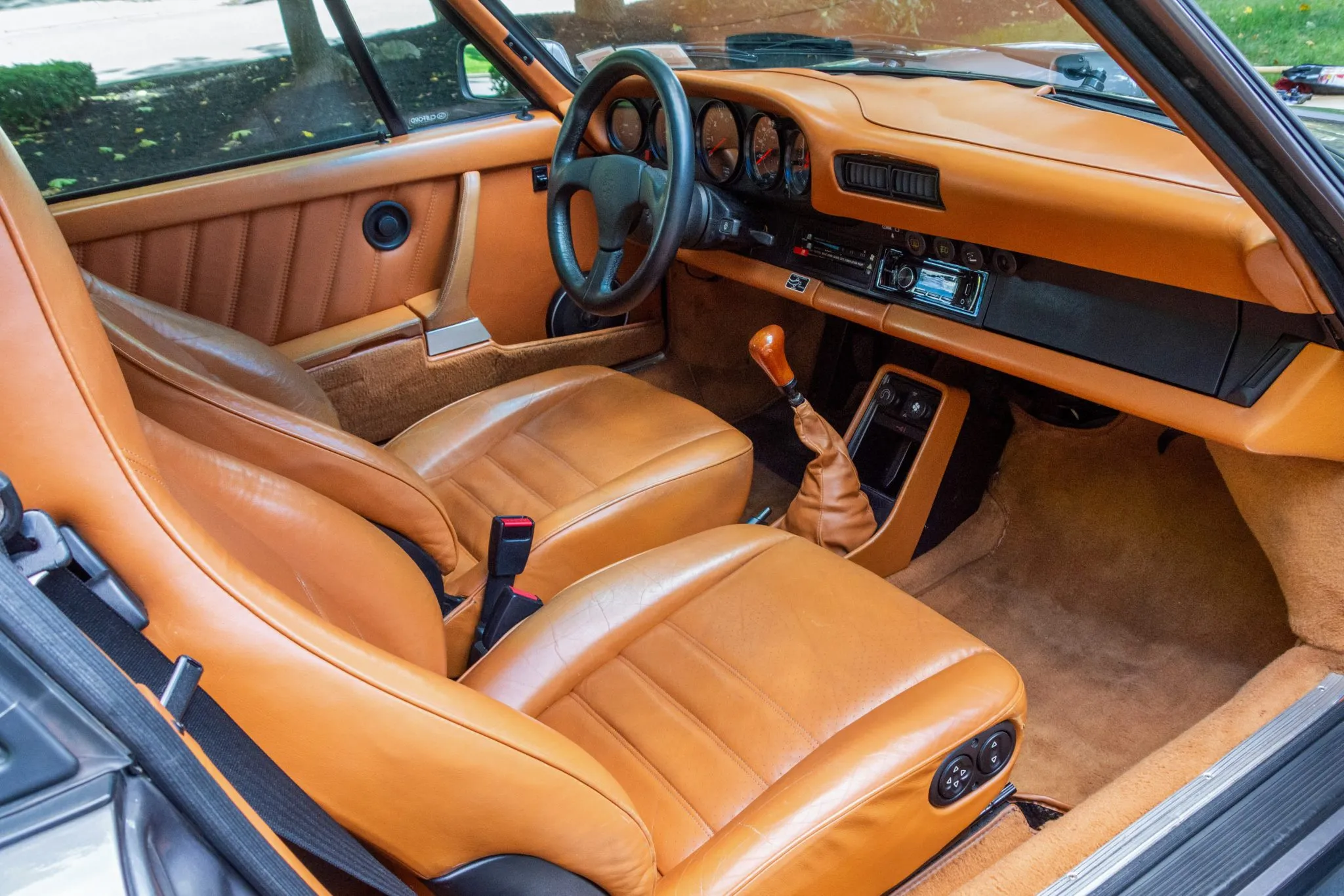 Load larger image of 1985 Porsche 911 Carrera Coupe - Stuttcars Classified