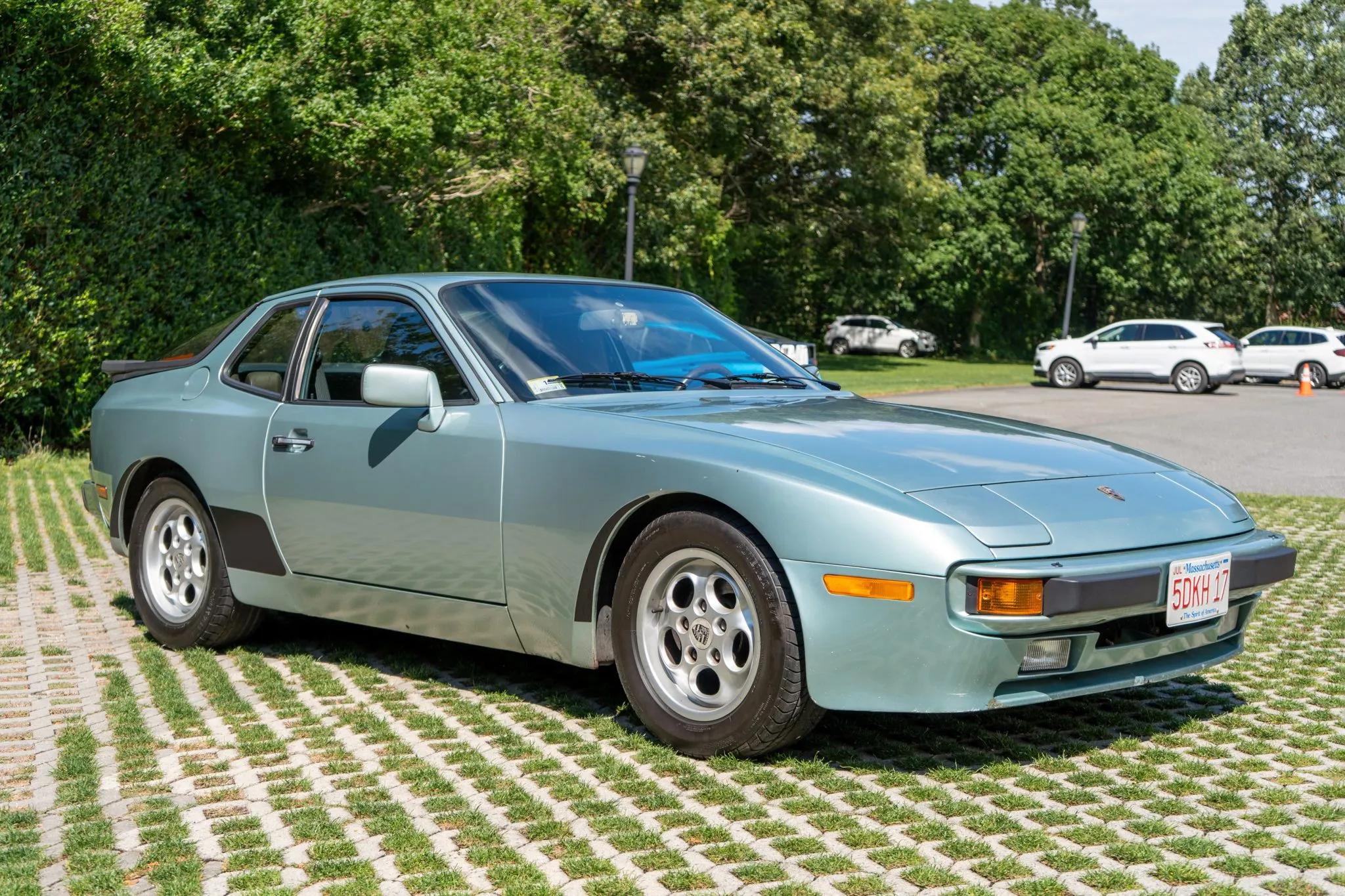 Load larger image of 1985 Porsche 944 - Stuttcars Classified