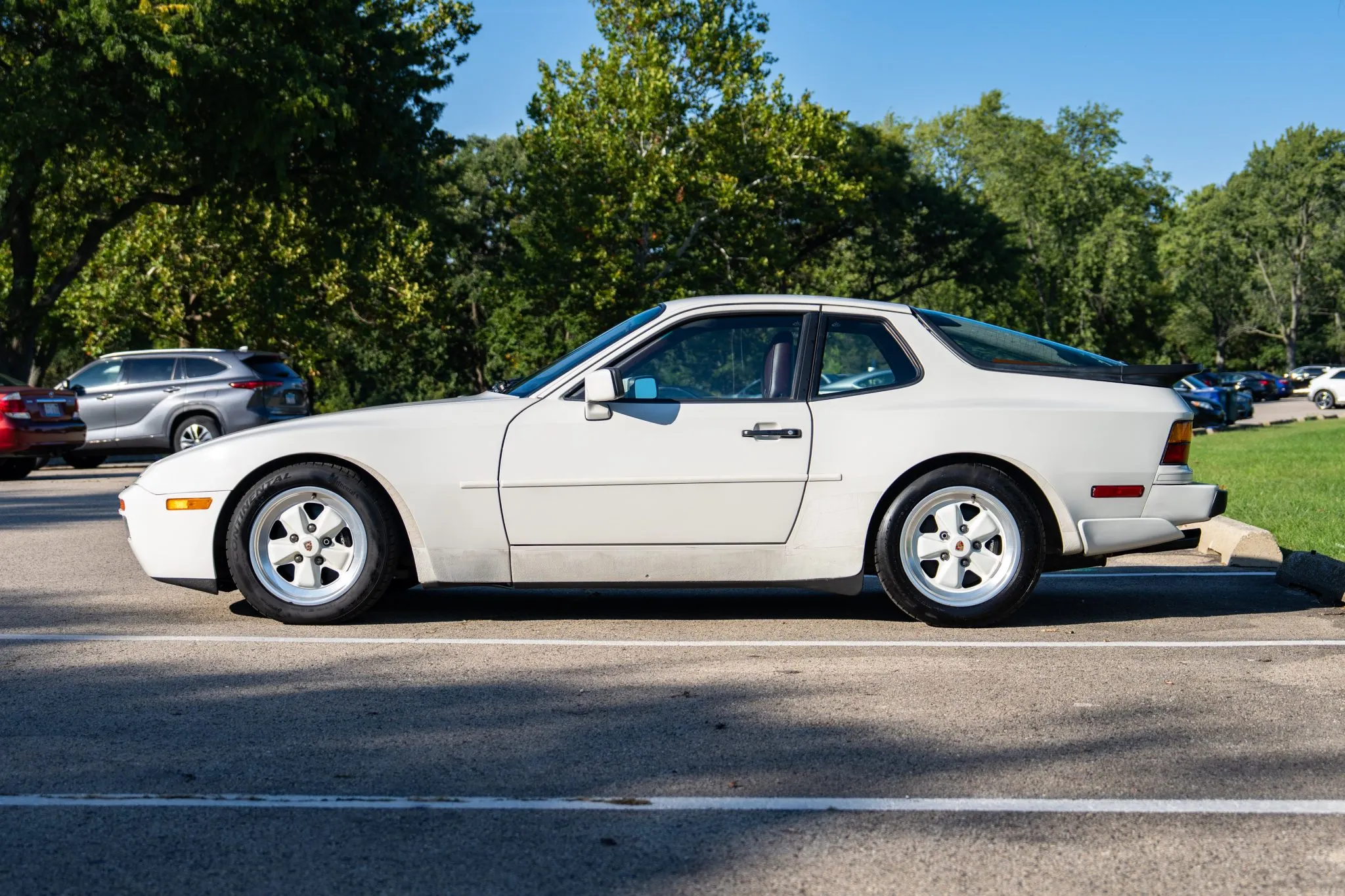 Load larger image of 1986 Porsche 944 Turbo - Stuttcars Classified