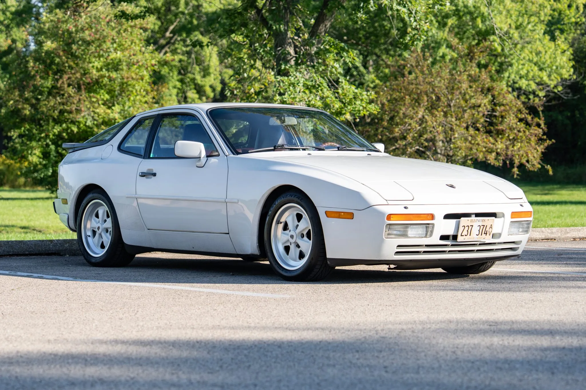 Load larger image of 1986 Porsche 944 Turbo - Stuttcars Classified