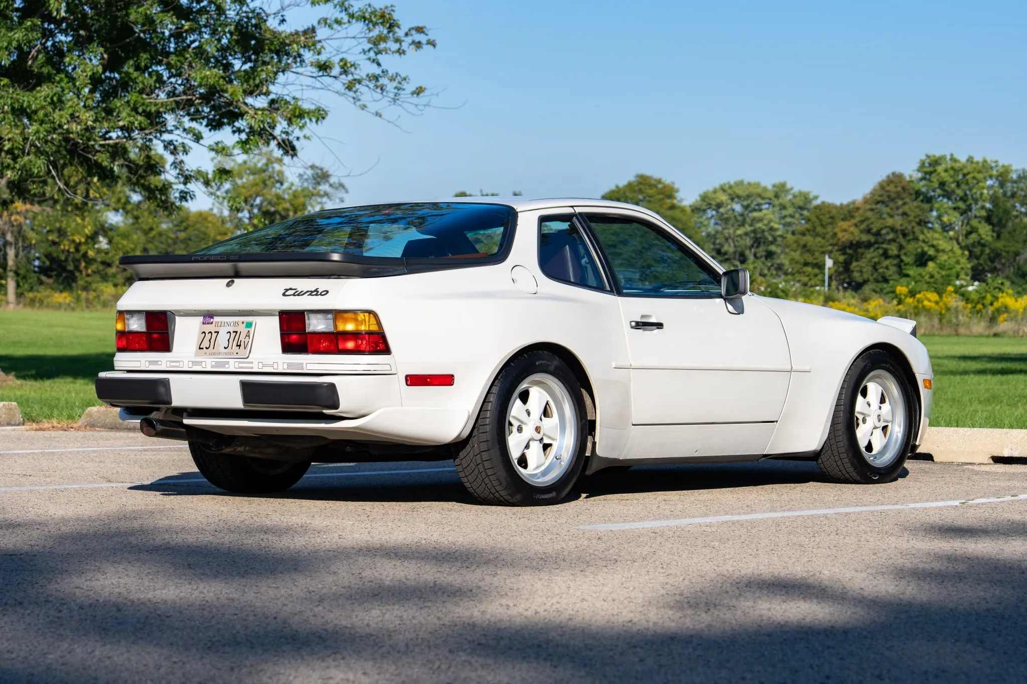 Load larger image of 1986 Porsche 944 Turbo - Stuttcars Classified