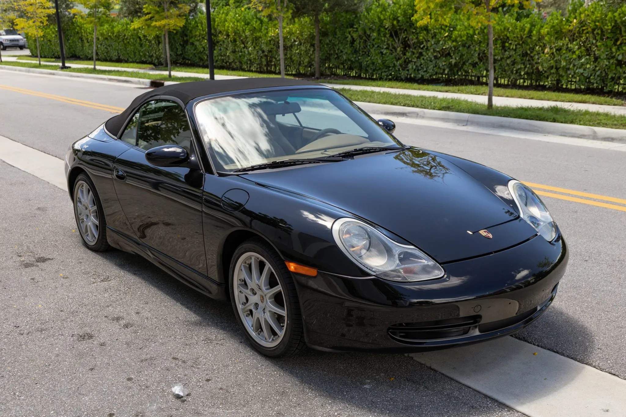 Load larger image of 2001 Porsche 911 Carrera Cabriolet - Stuttcars Classified