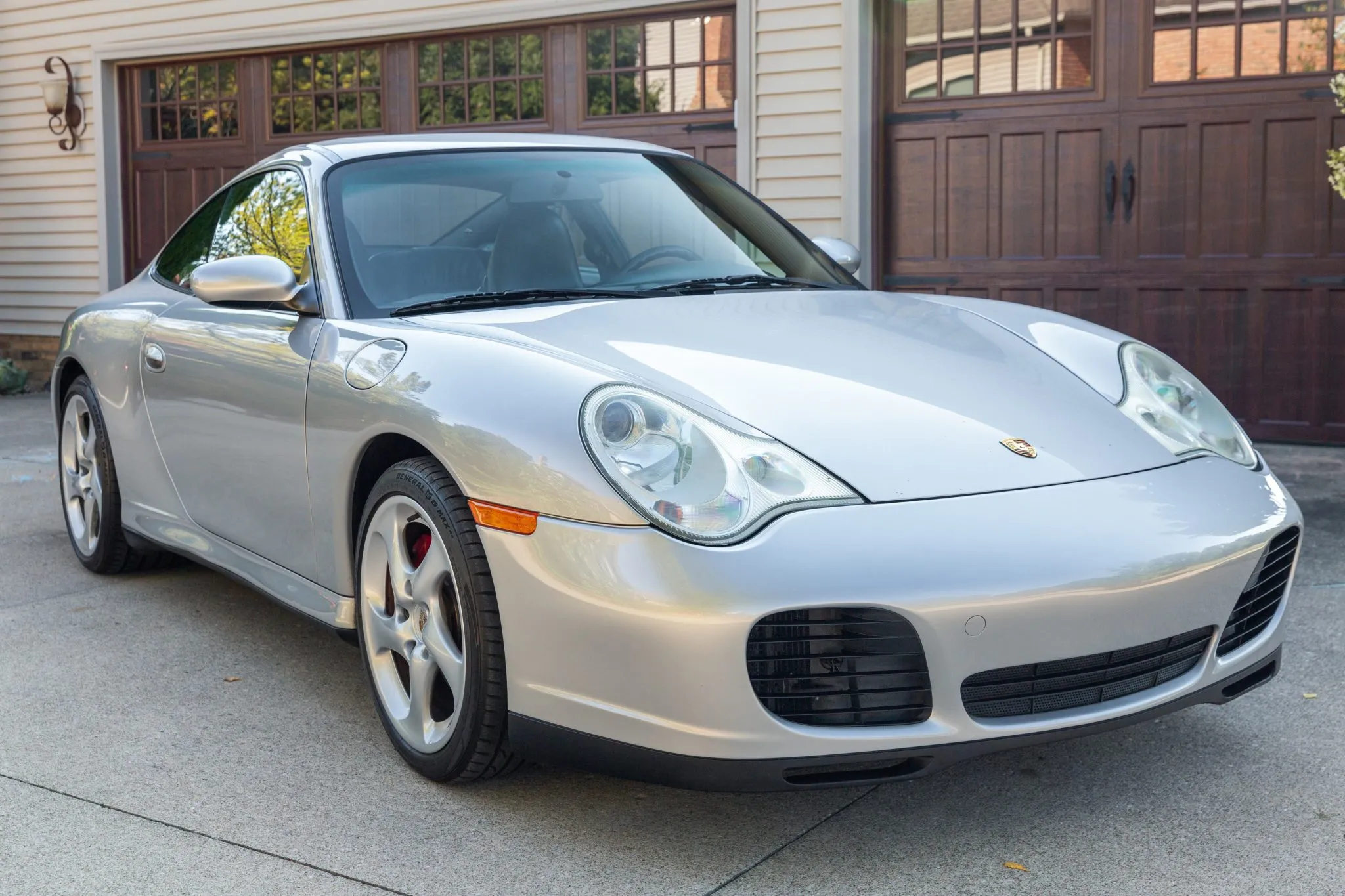 Load larger image of 2003 Porsche 911 Carrera 4S Coupe - Stuttcars Classified