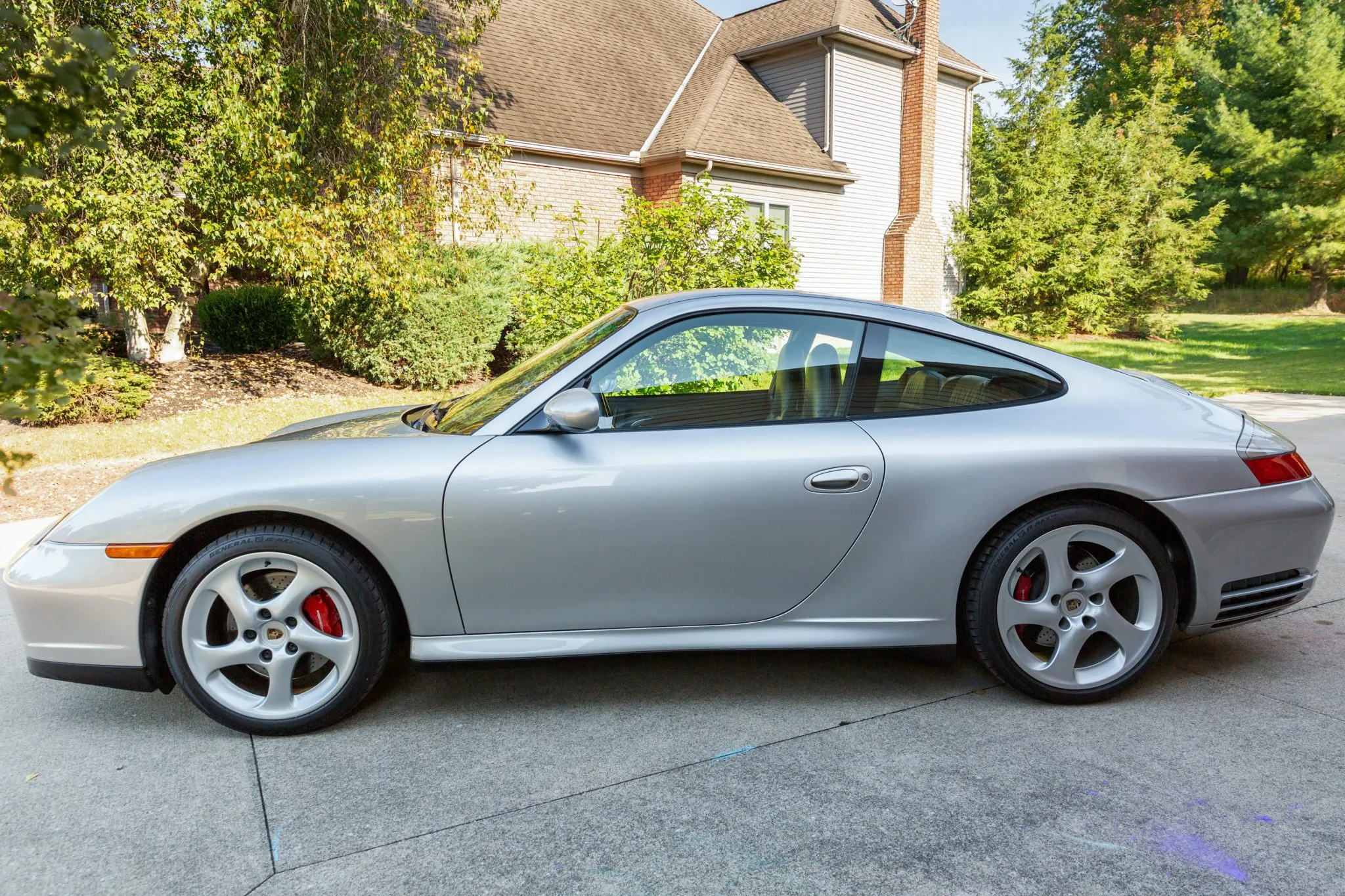 Load larger image of 2003 Porsche 911 Carrera 4S Coupe - Stuttcars Classified