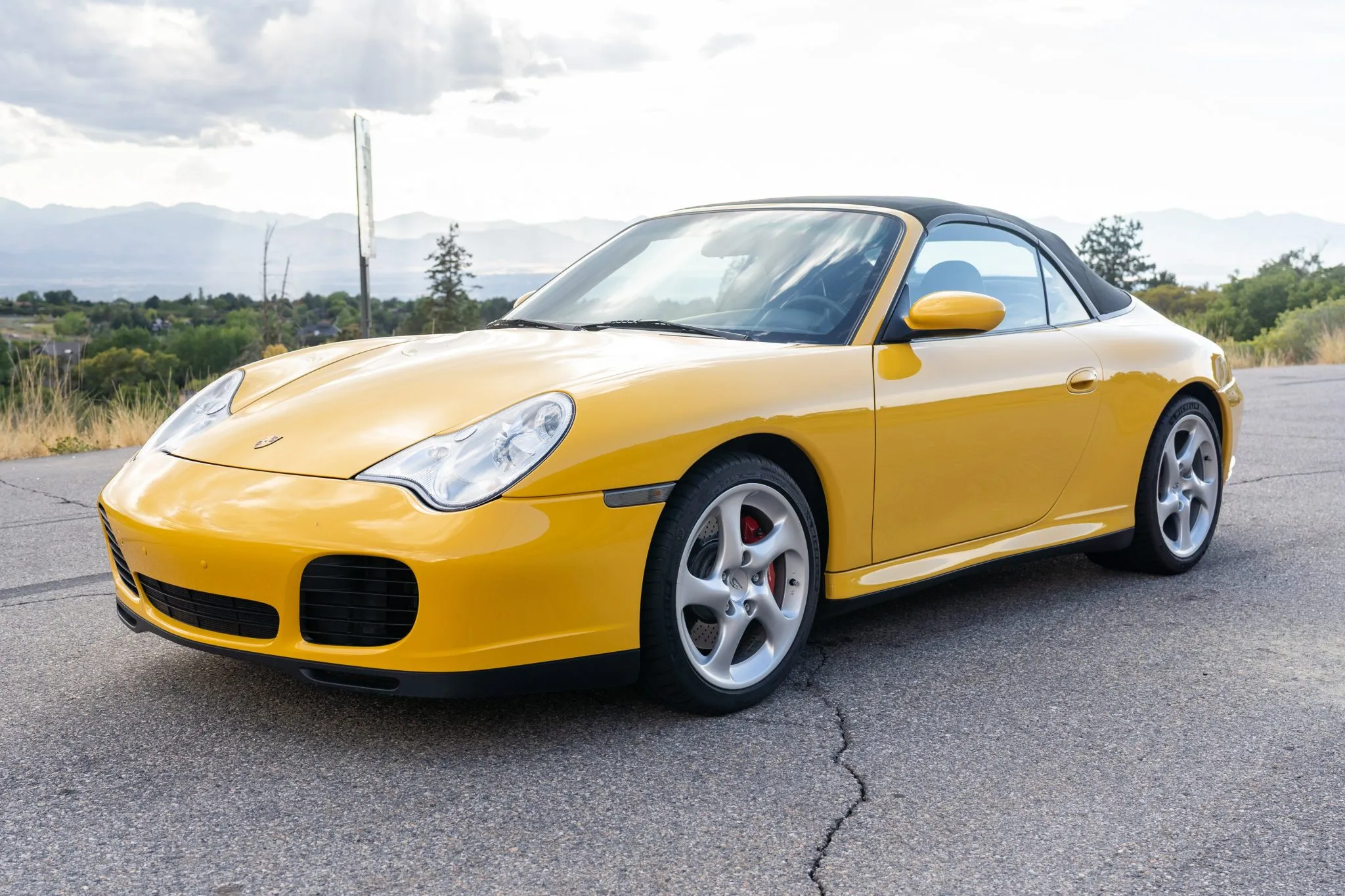 Load larger image of 2004 Porsche 911 Carrera 4S Cabriolet - Stuttcars Classified