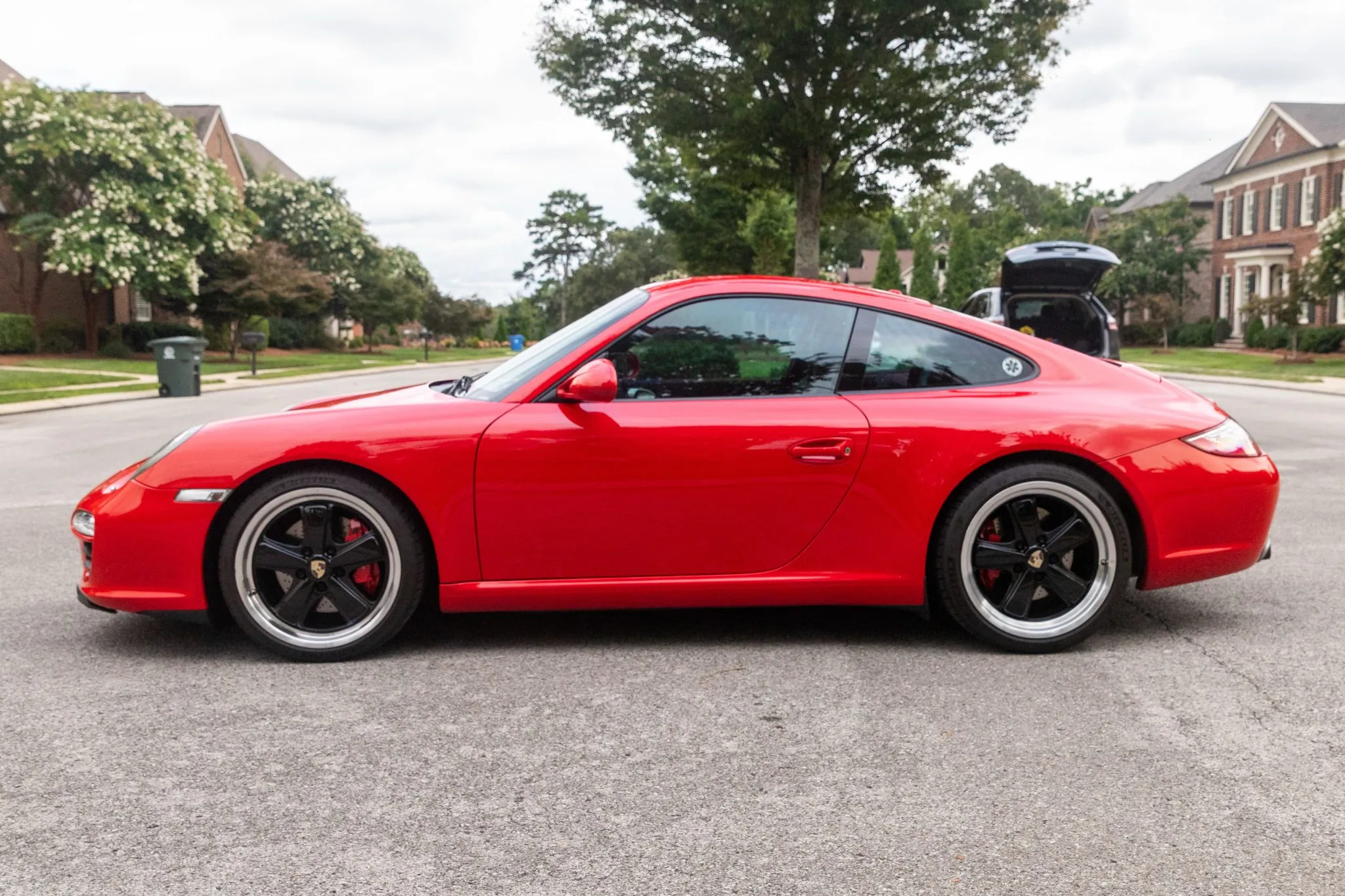 Load larger image of 2009 Porsche 911 Carrera S Coupe - Stuttcars Classified