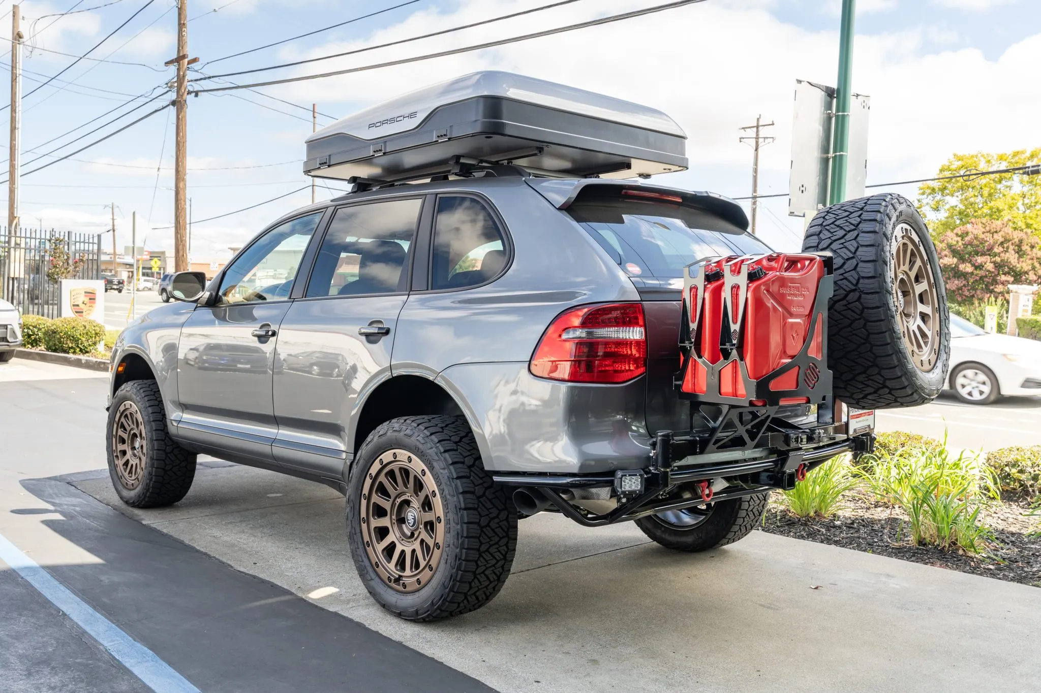 Load larger image of 2010 Porsche Cayenne S - Stuttcars Classified
