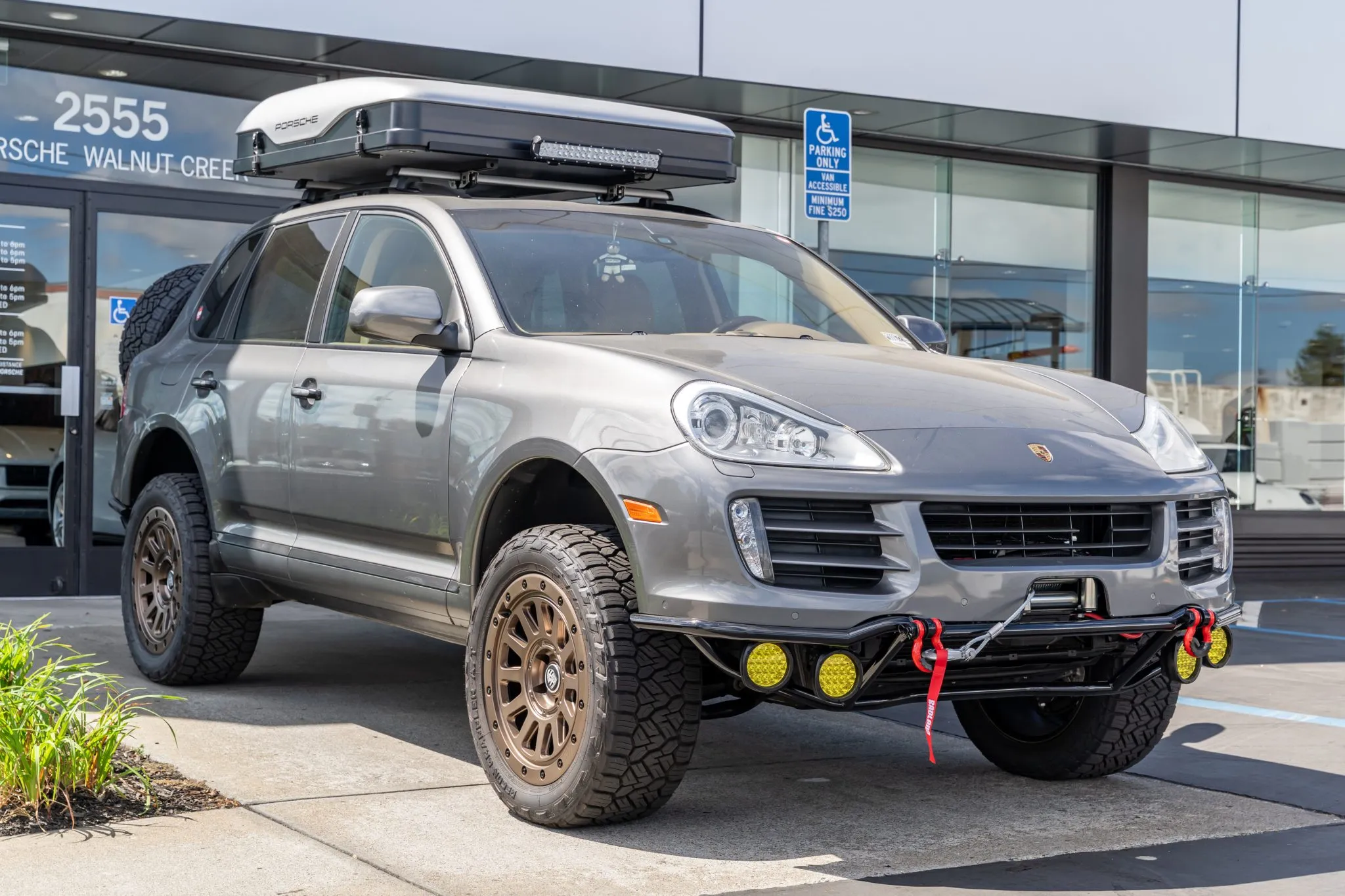 Load larger image of 2010 Porsche Cayenne S - Stuttcars Classified