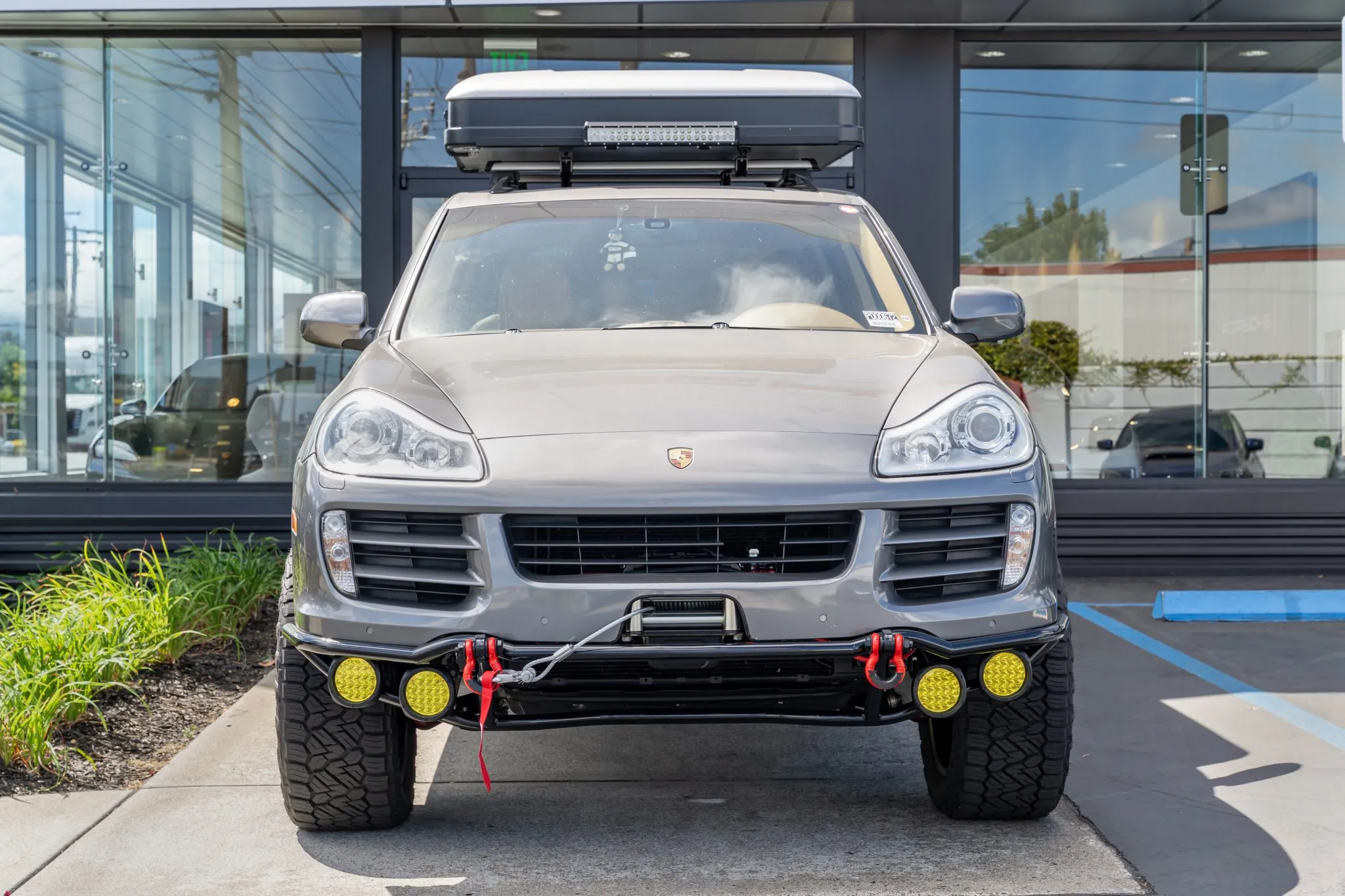 Load larger image of 2010 Porsche Cayenne S - Stuttcars Classified