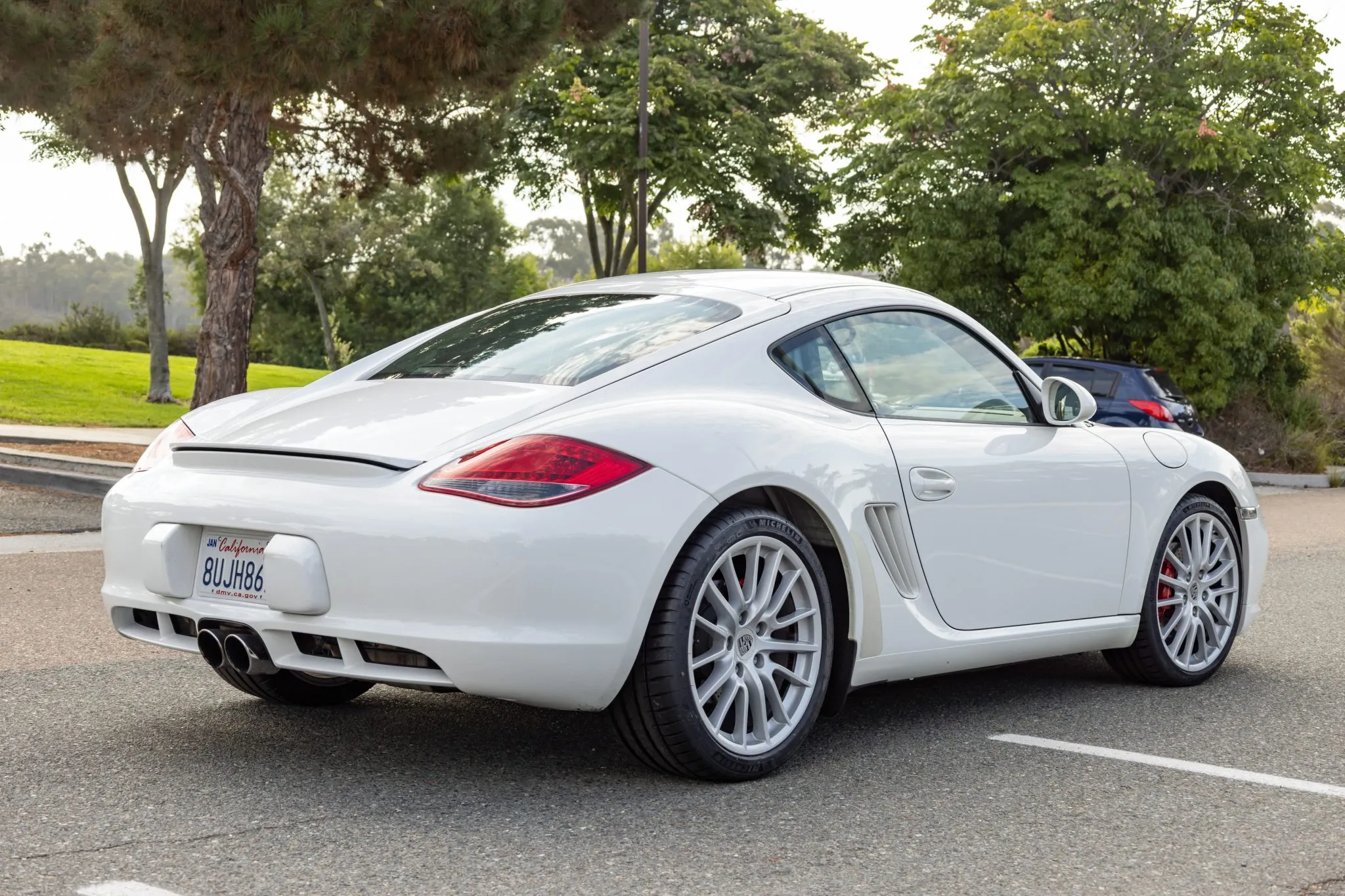 Load larger image of 2010 Porsche Cayman S - Stuttcars Classified