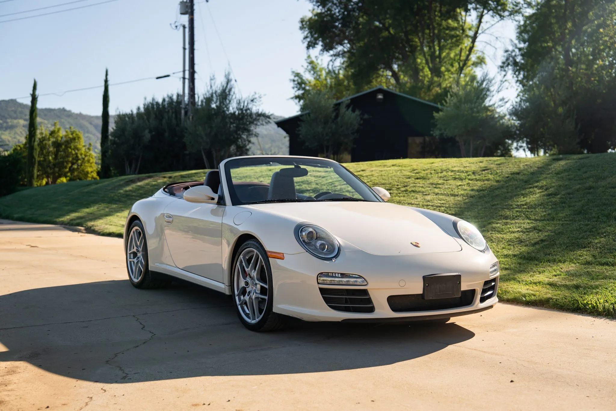 Load larger image of 2011 Porsche 911 Carrera 4S Cabriolet - Stuttcars Classified