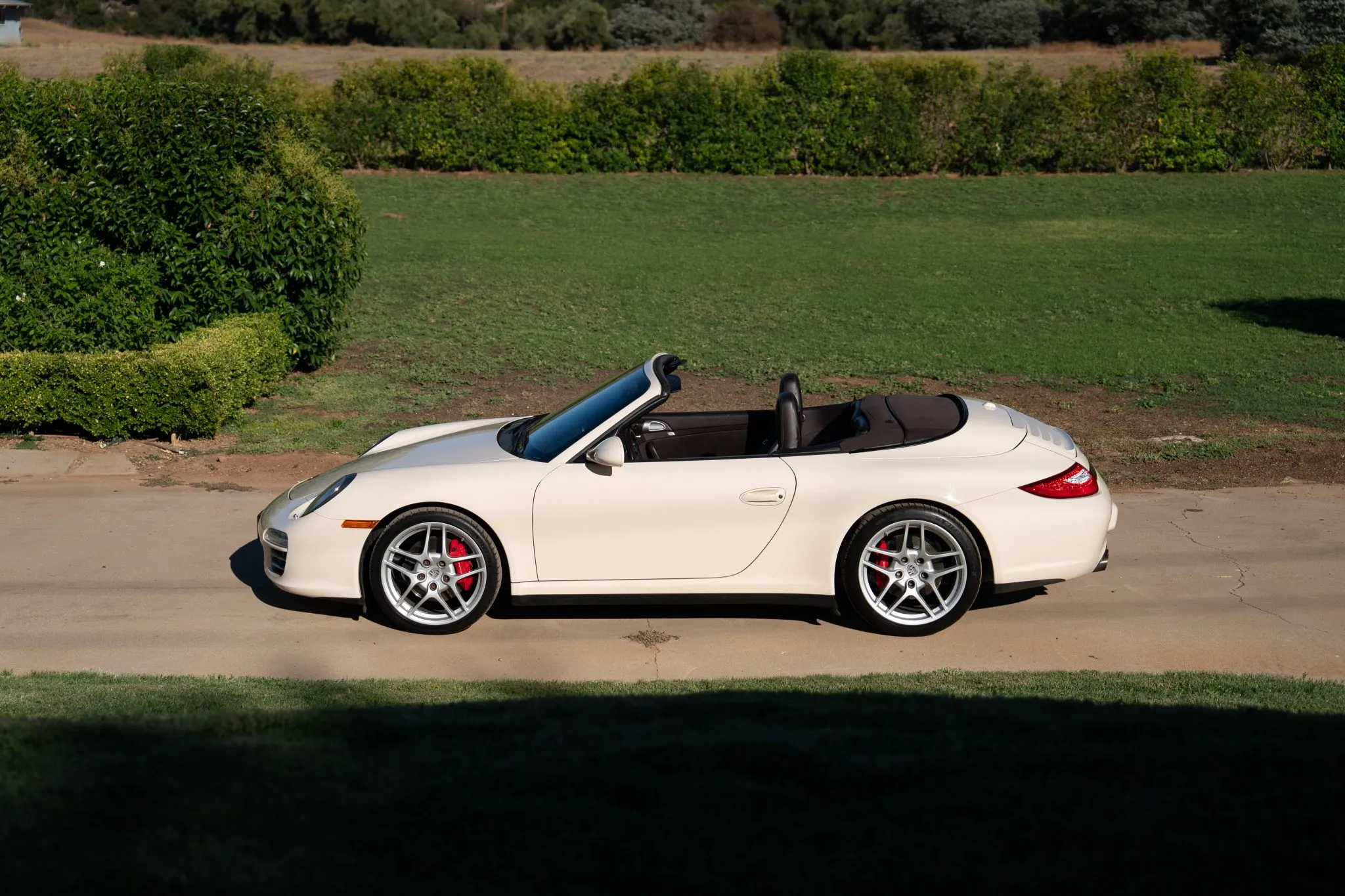 Load larger image of 2011 Porsche 911 Carrera 4S Cabriolet - Stuttcars Classified