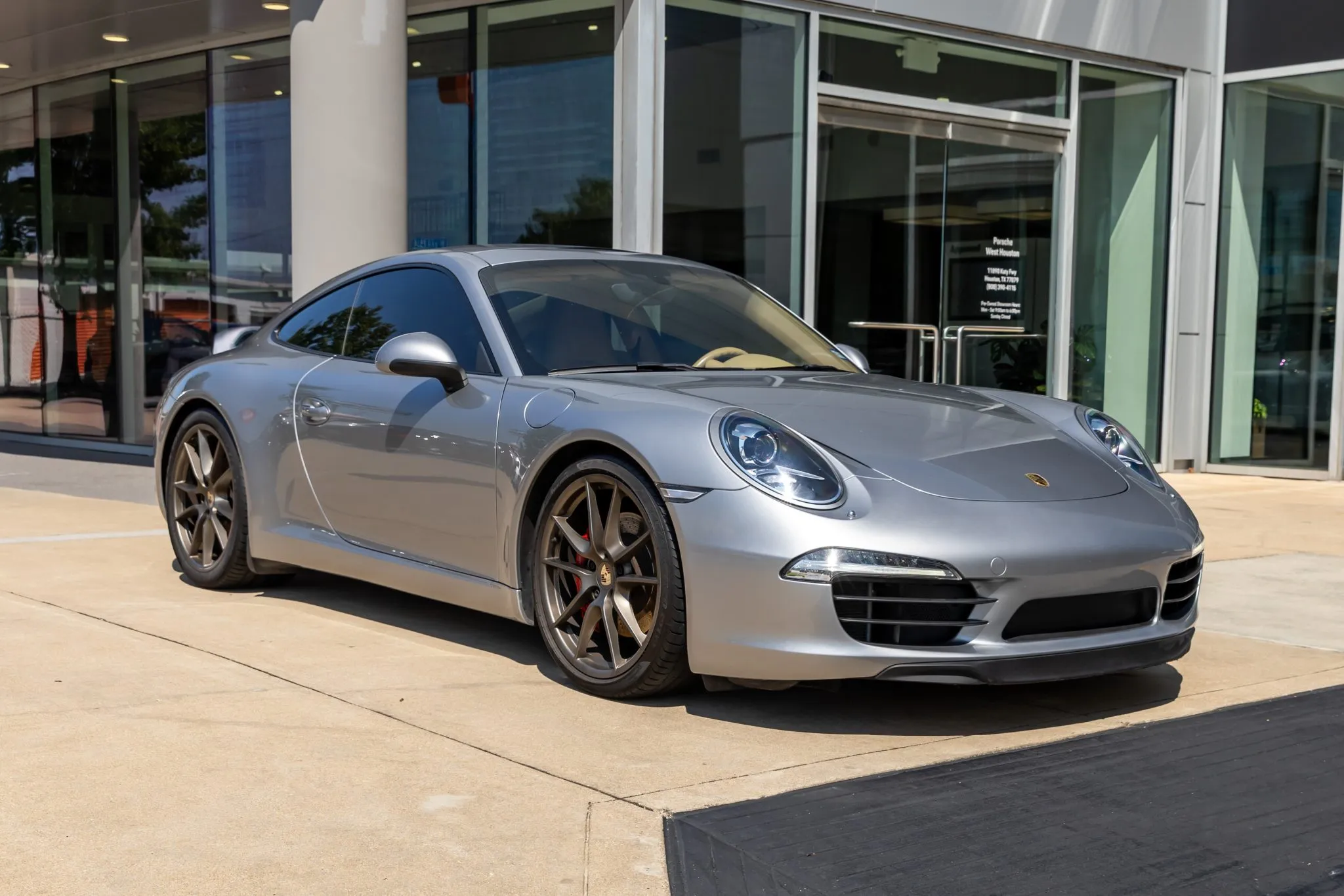 Load larger image of 2012 Porsche 911 Carrera S Coupe - Stuttcars Classified