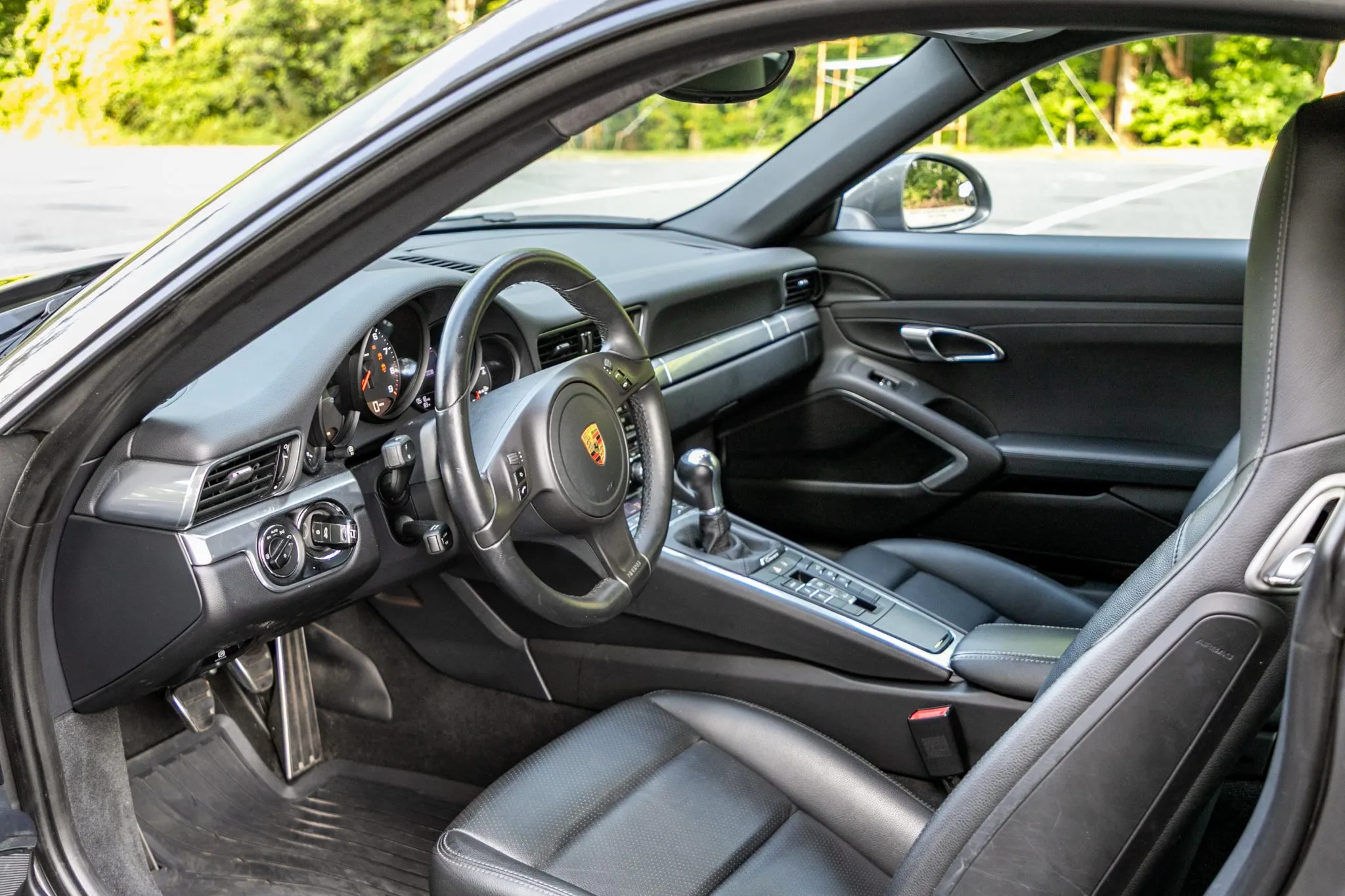 Load larger image of 2013 Porsche 911 Carrera 4 Coupe - Stuttcars Classified