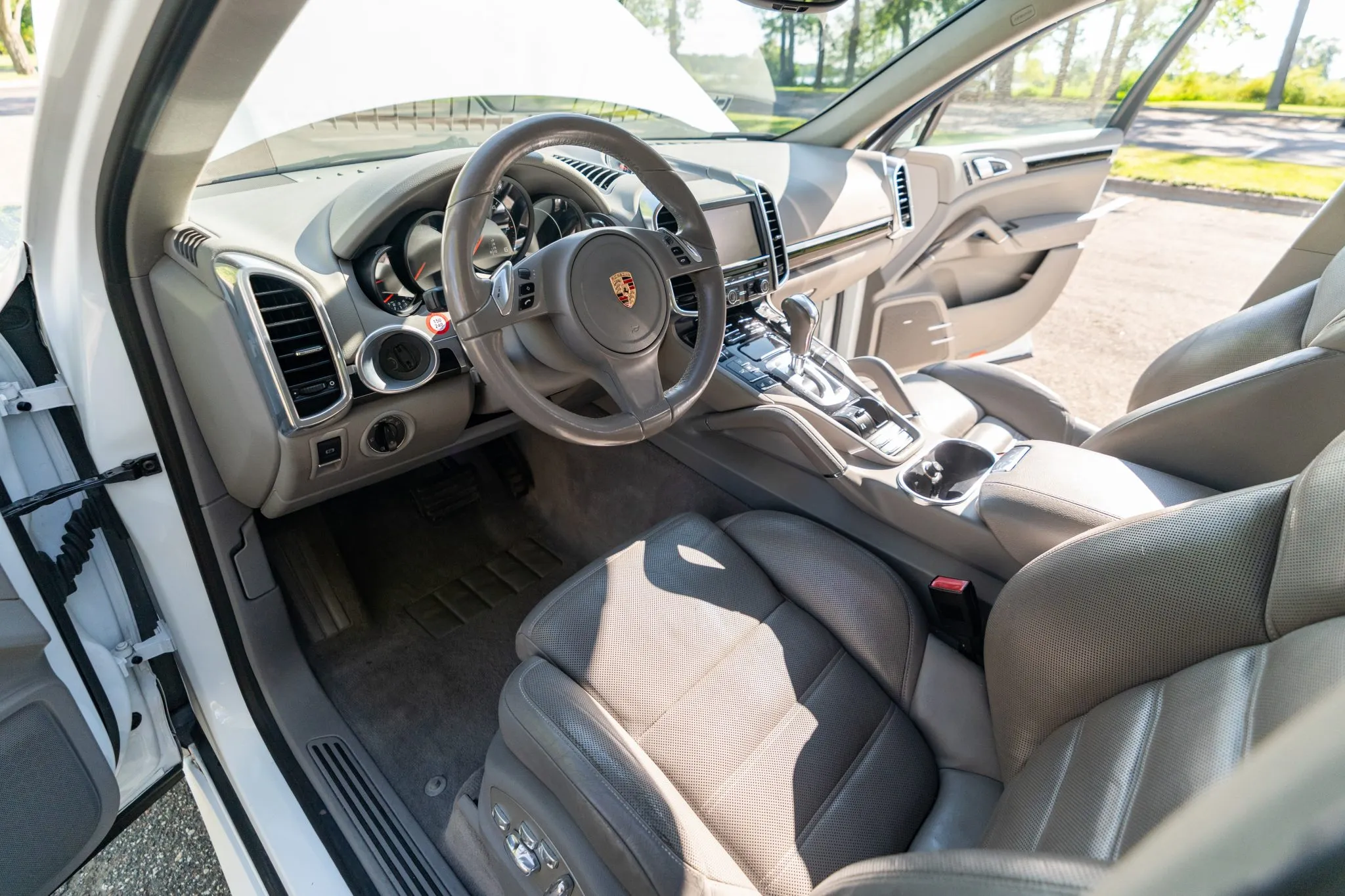 Load larger image of 2013 Porsche Cayenne Diesel - Stuttcars Classified