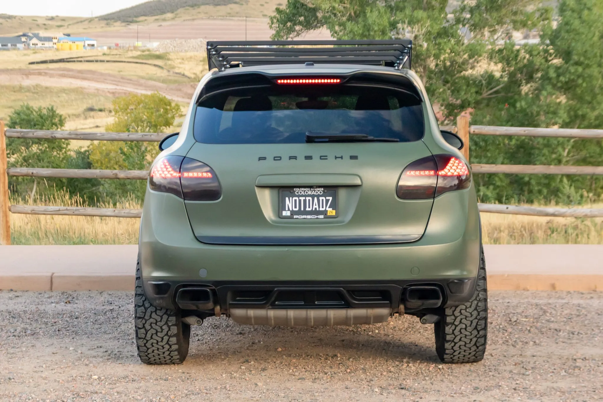 Load larger image of 2013 Porsche Cayenne S - Stuttcars Classified