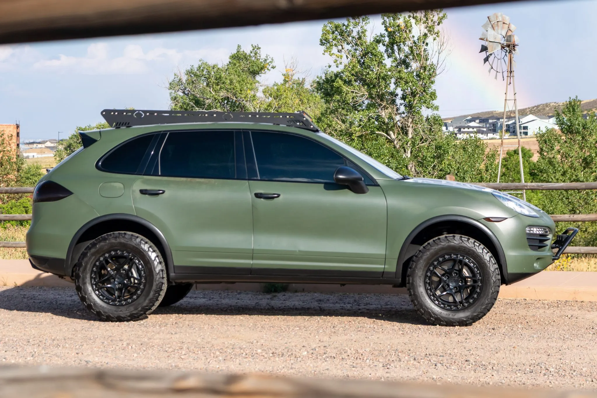 Load larger image of 2013 Porsche Cayenne S - Stuttcars Classified