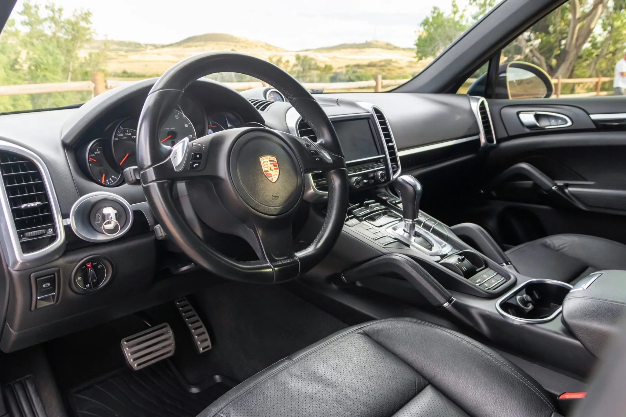 Load larger image of 2013 Porsche Cayenne S - Stuttcars Classified