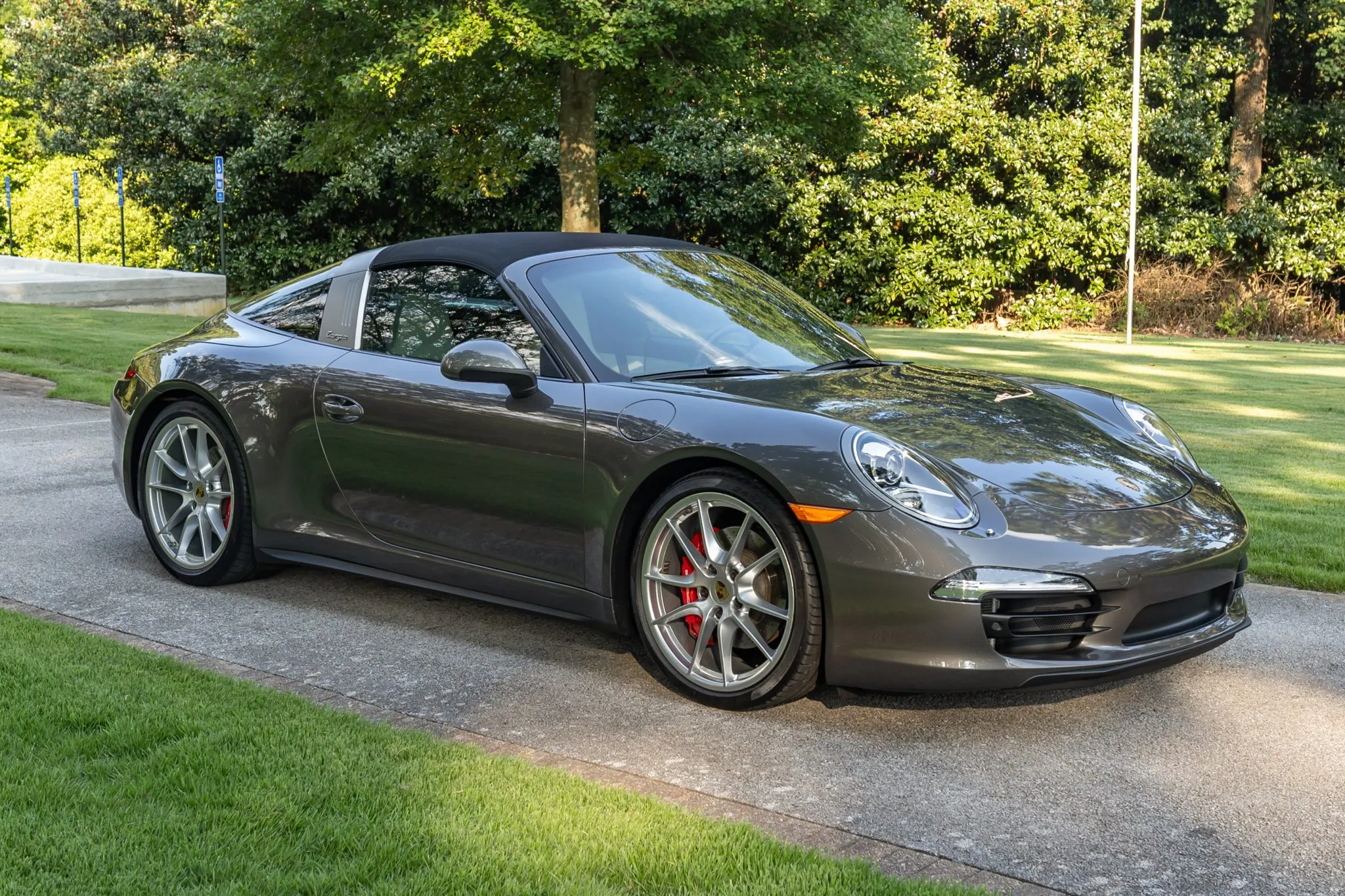 Load larger image of 2014 Porsche 911 Targa 4S - Stuttcars Classified