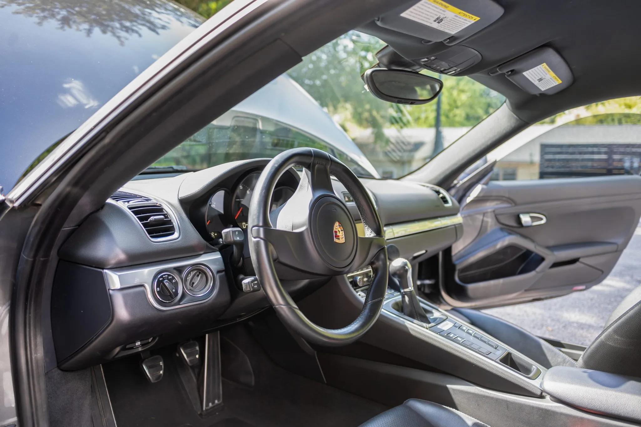 Load larger image of 2014 Porsche Cayman - Stuttcars Classified
