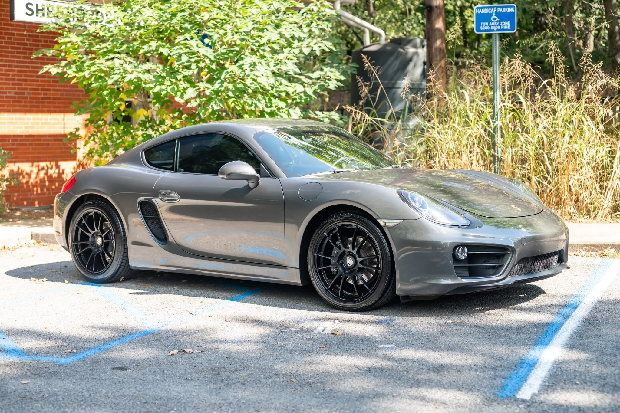 Load larger image of 2014 Porsche Cayman - Stuttcars Classified