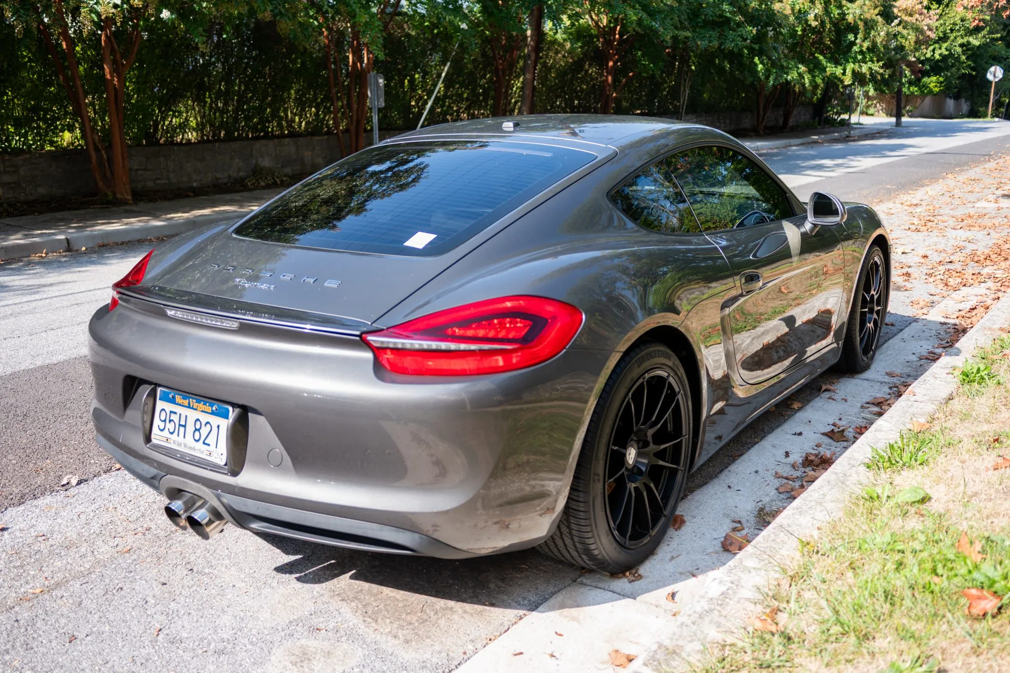 Load larger image of 2014 Porsche Cayman - Stuttcars Classified