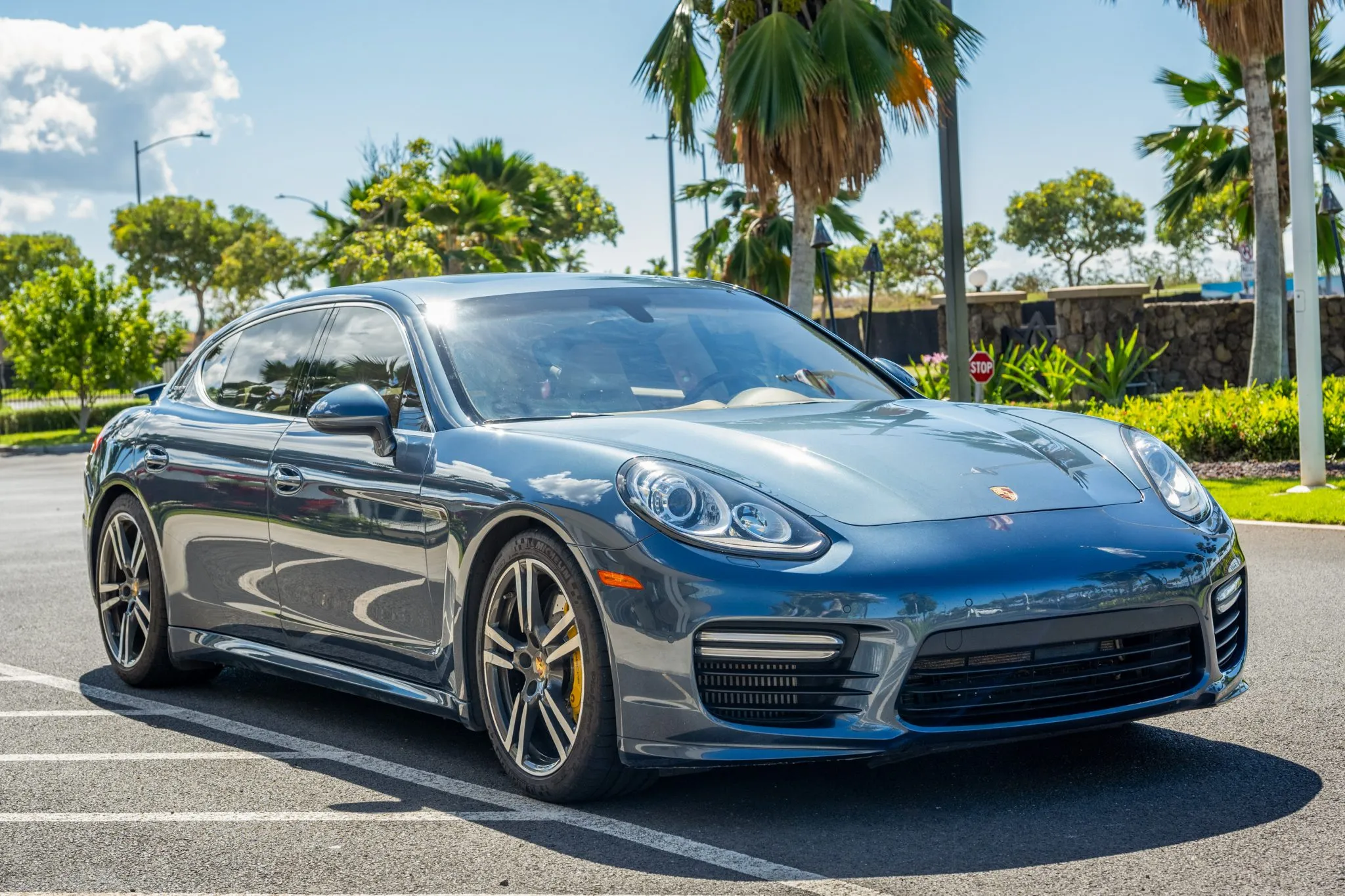 Load larger image of 2014 Porsche Panamera Turbo S Executive - Stuttcars Classified