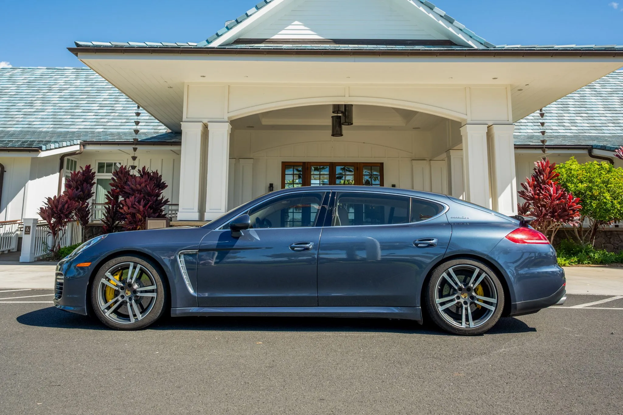 Load larger image of 2014 Porsche Panamera Turbo S Executive - Stuttcars Classified