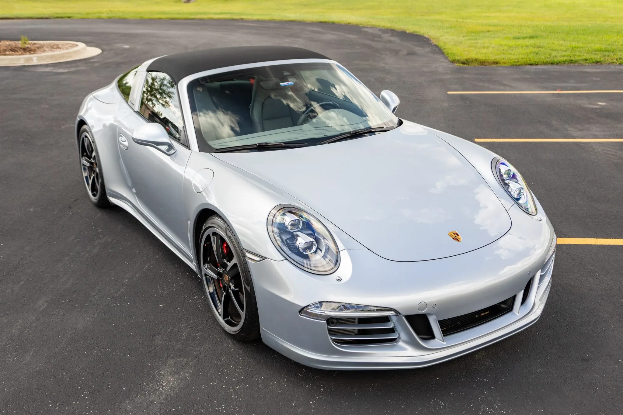 Load larger image of 2015 Porsche 911 Targa 4S X51 - Stuttcars Classified