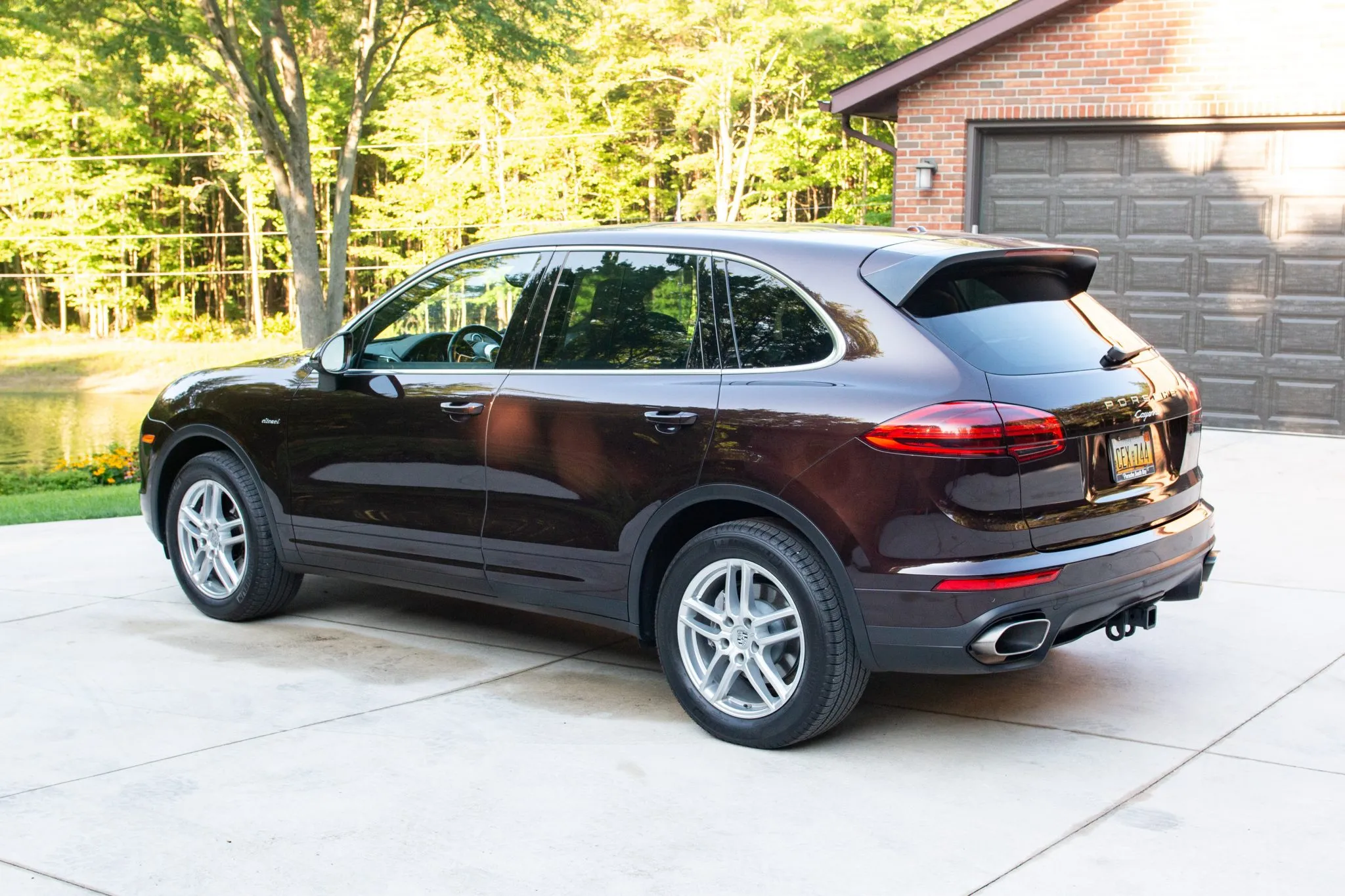 Load larger image of 2016 Porsche Cayenne Diesel - Stuttcars Classified