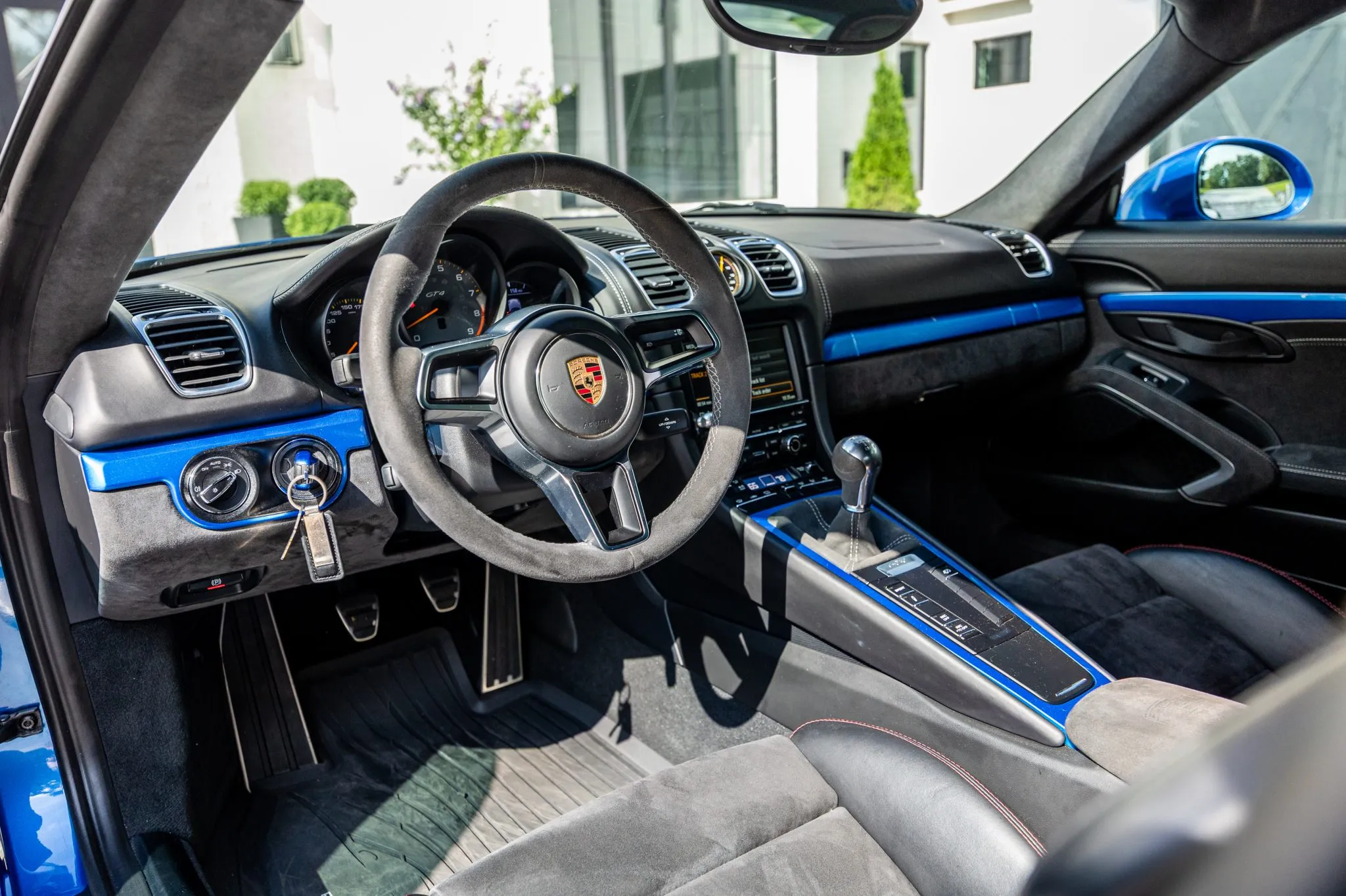 Load larger image of 2016 Porsche Cayman GT4 - Stuttcars Classified