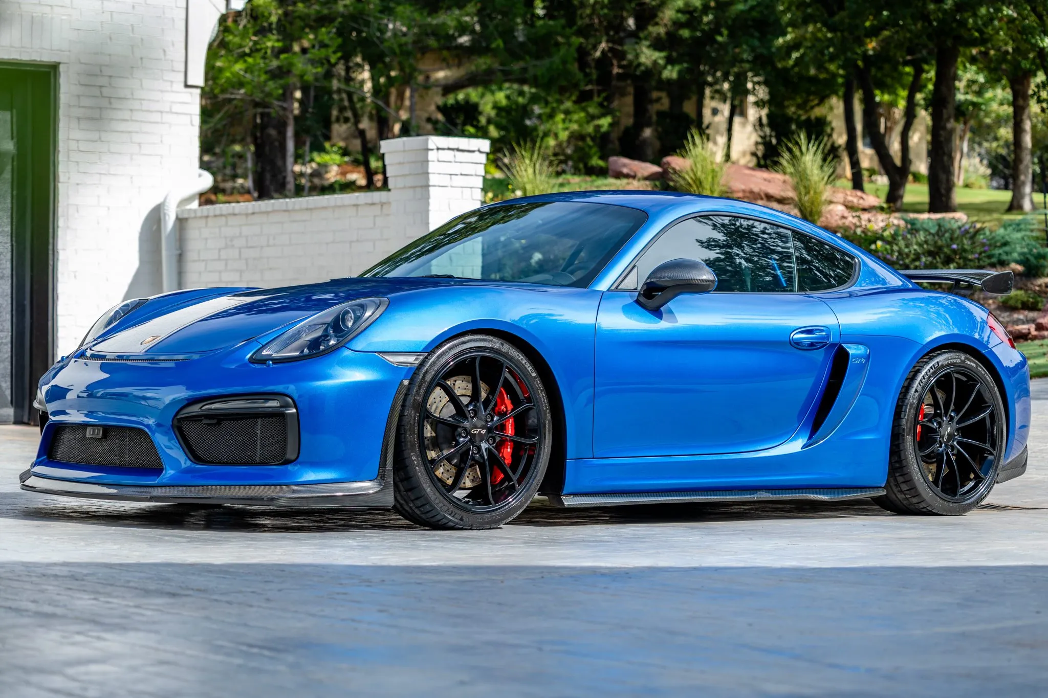 Load larger image of 2016 Porsche Cayman GT4 - Stuttcars Classified