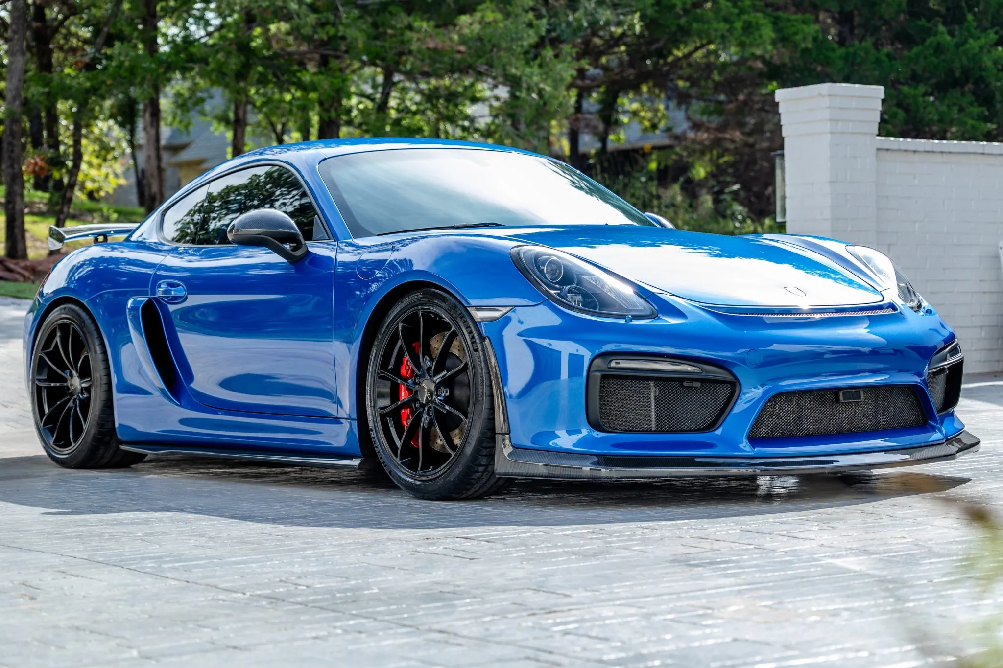 Load larger image of 2016 Porsche Cayman GT4 - Stuttcars Classified