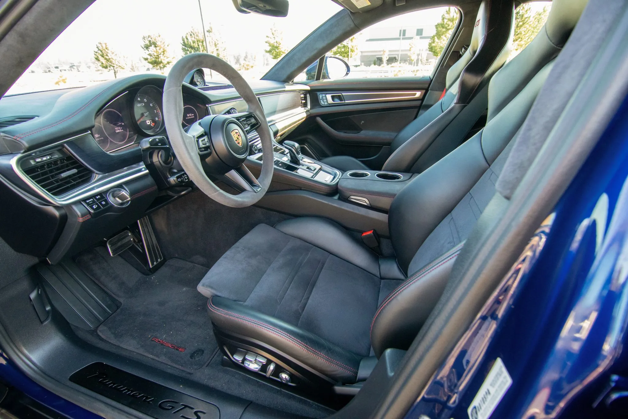 Load larger image of 2021 Porsche Panamera GTS Sport Turismo - Stuttcars Classified