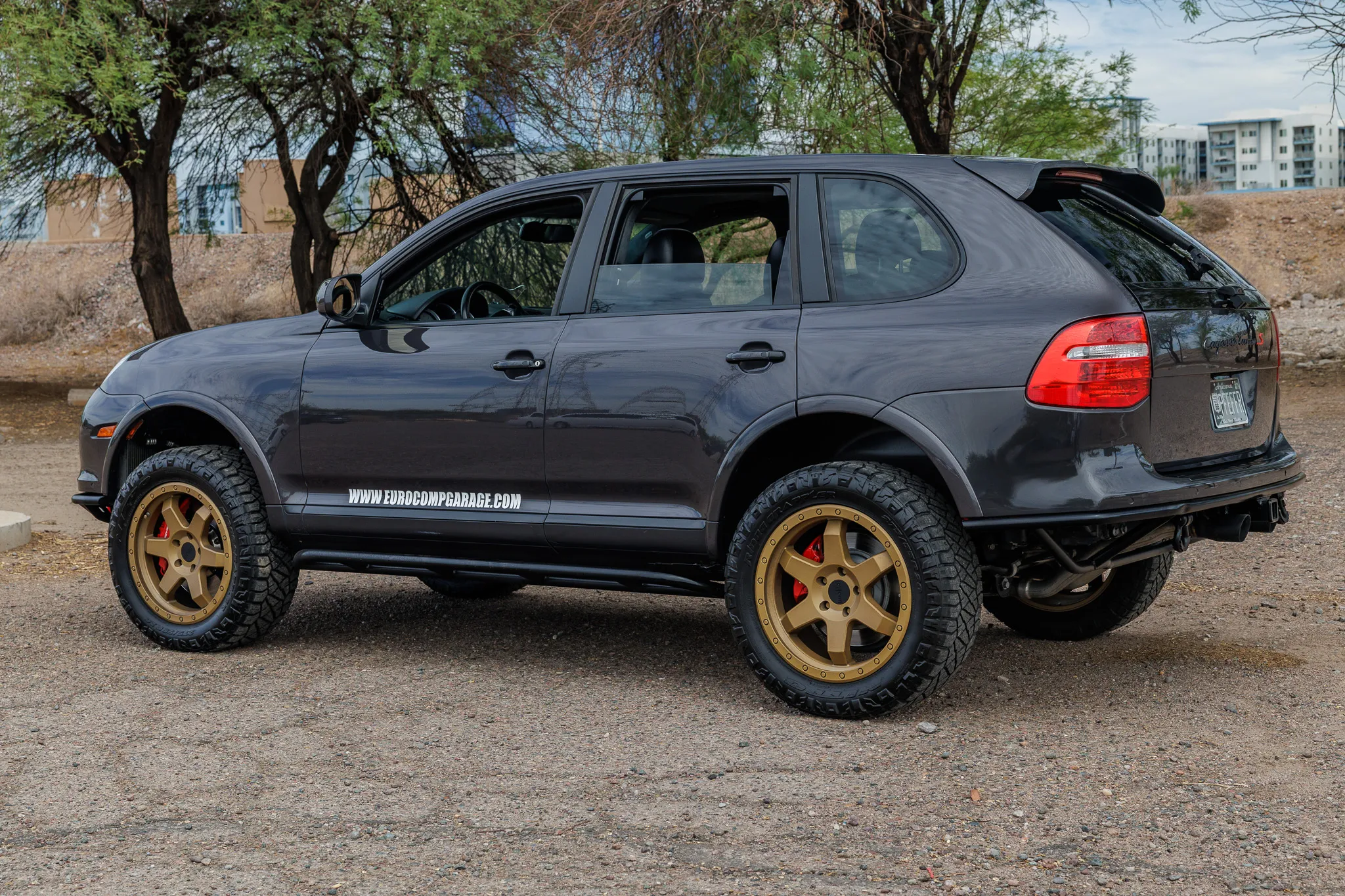 Load larger image of Modified 2009 Porsche Cayenne Turbo S - Stuttcars Classified