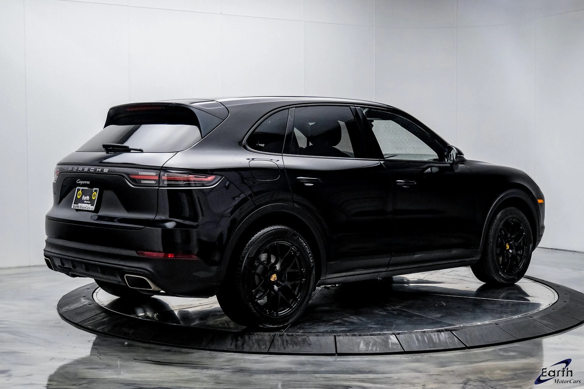 Load larger image of 2020 Porsche Cayenne - Stuttcars Classified