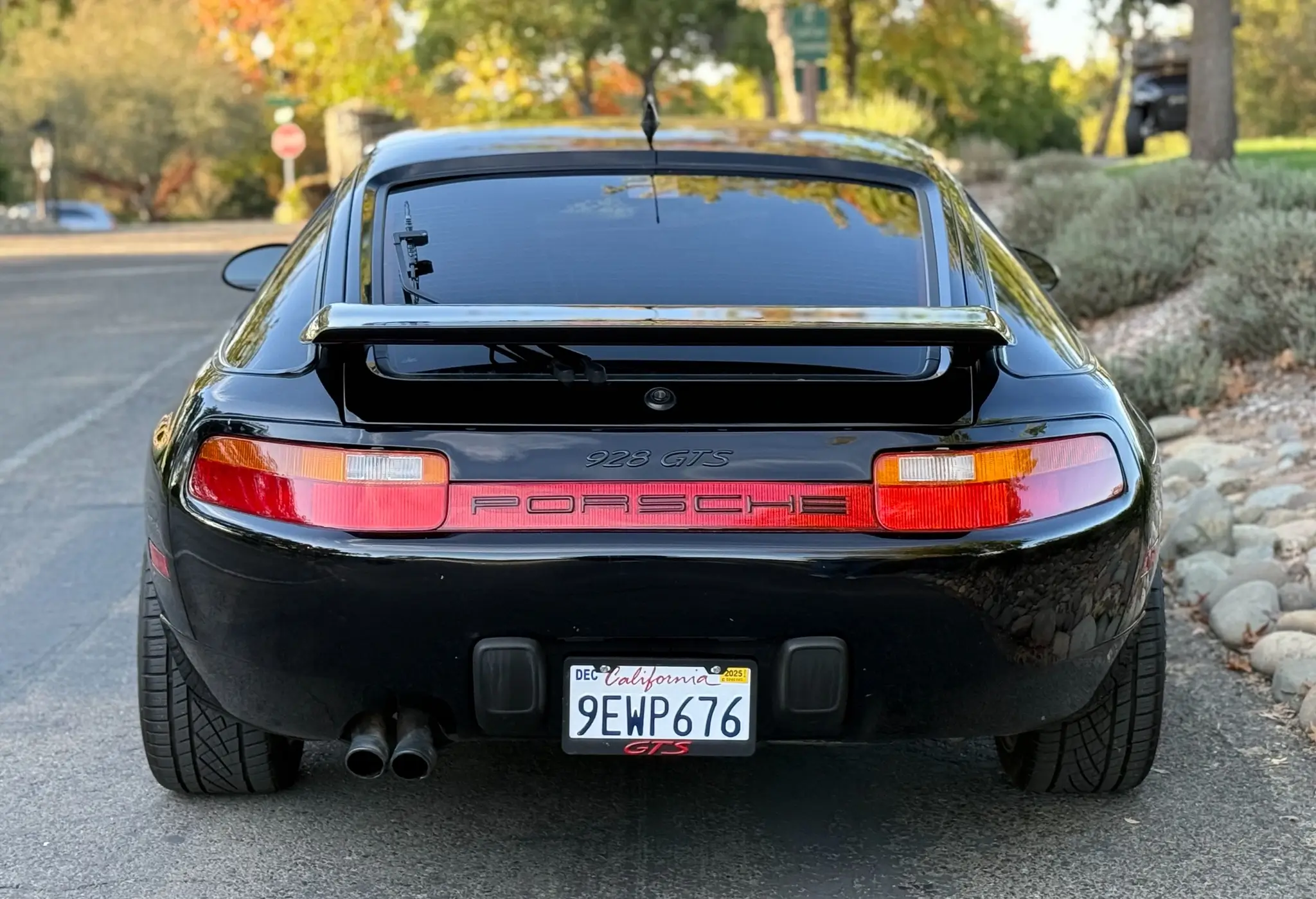 Load larger image of 1994 Porsche 928 GTS - Stuttcars Classified
